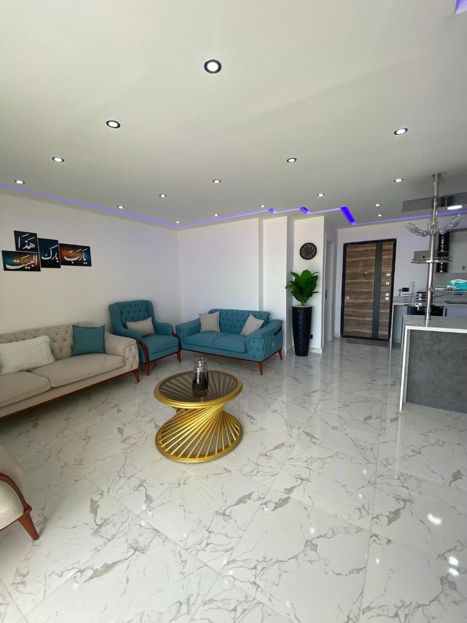 Blue Whale Hurghada Beach Front Apartments City Centre