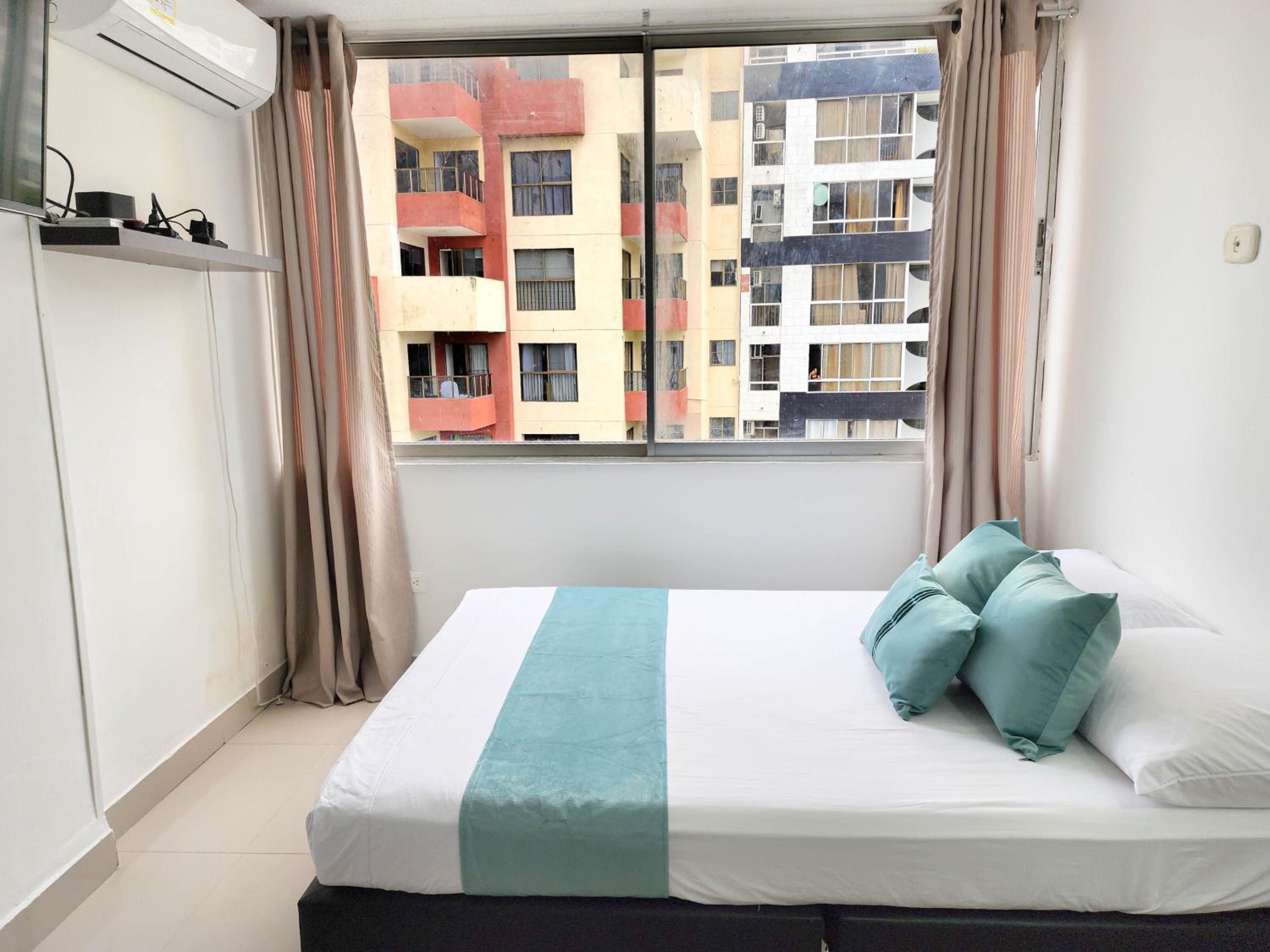 Apartamentos con salida directa al mar - Bedviajes