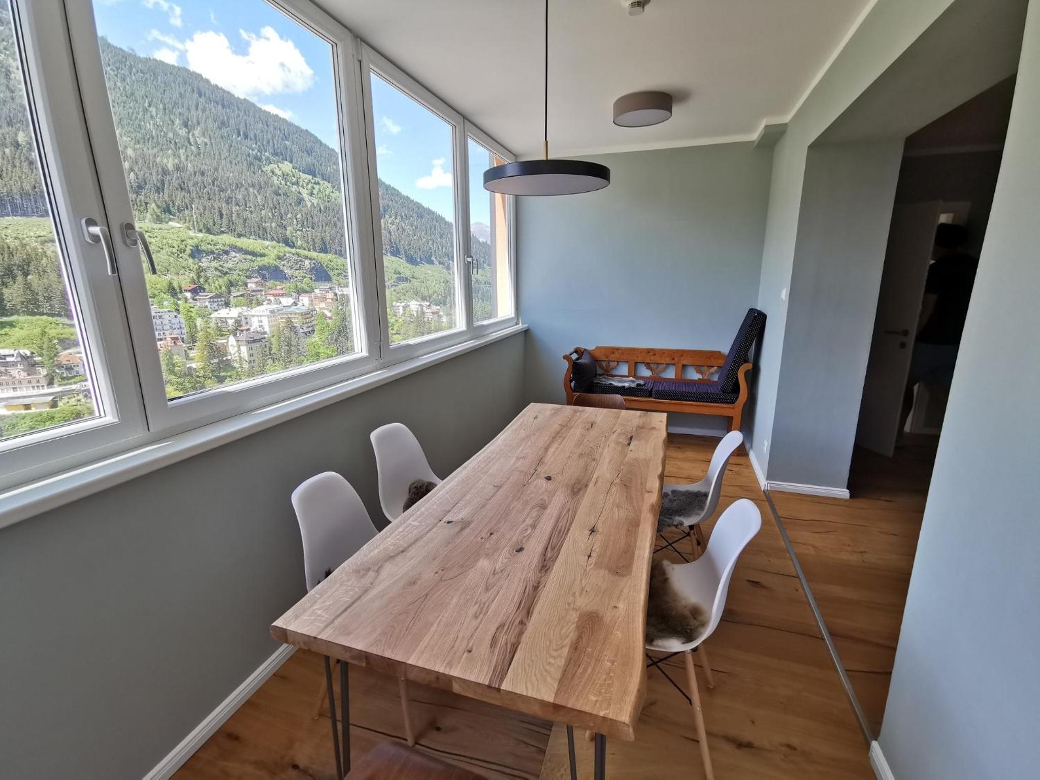 Design Apartments mit Pool und fantastischem Ausblick