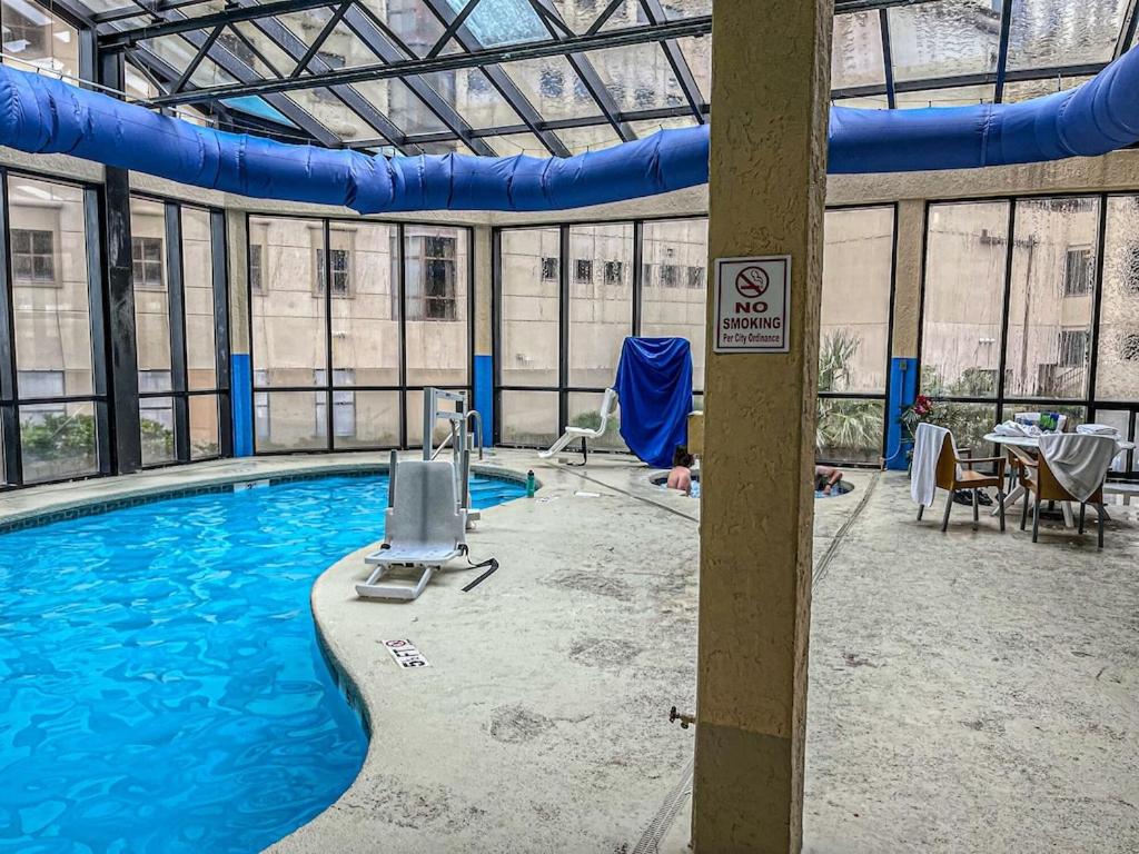 NEW!! Beach Cove Oceanfront 1bed/1ba NMB Condo Free WiFi & Parking view 5