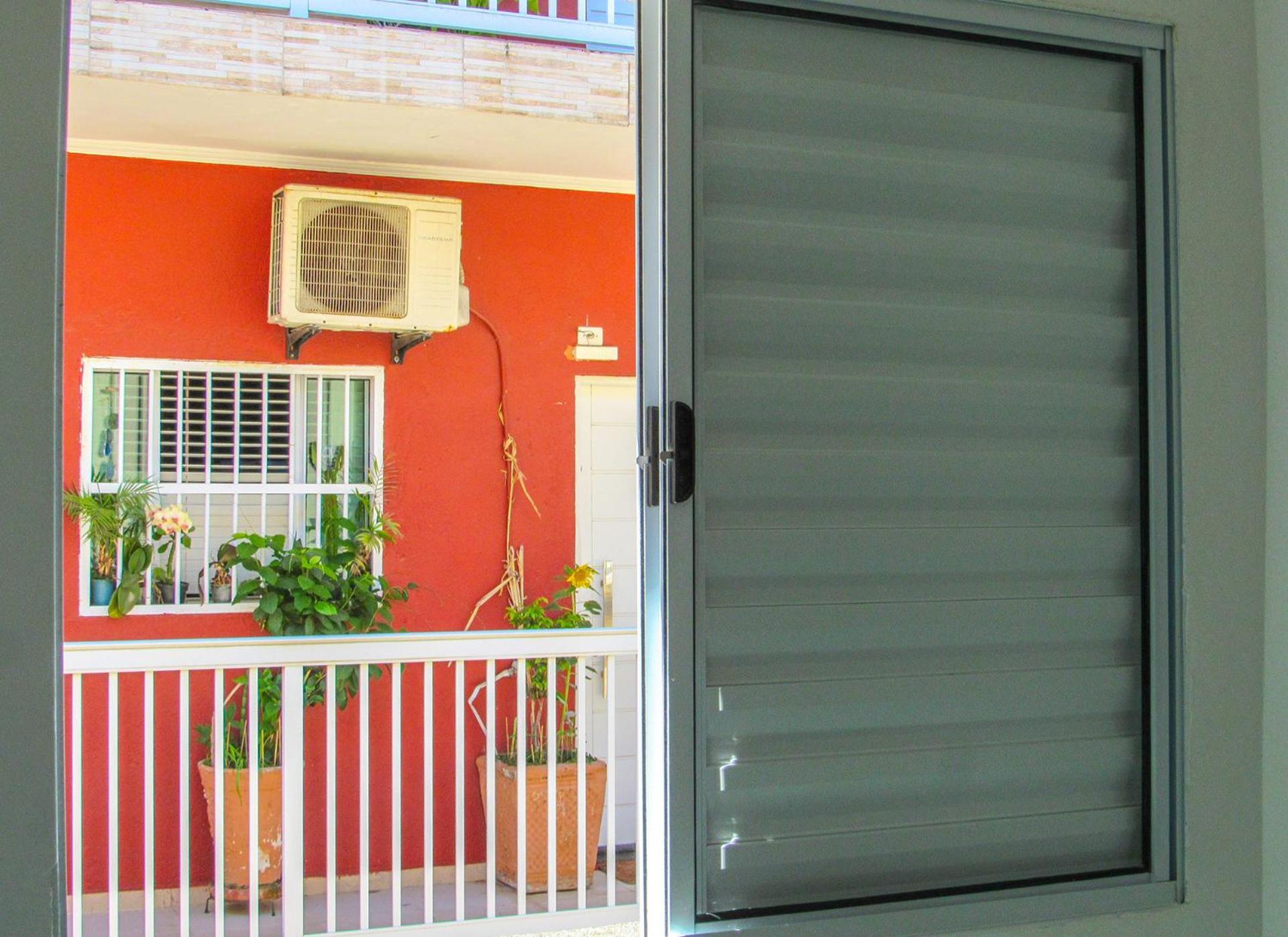 Casa incrivel c Wi-Fi a 3 min da Praia da Enseada