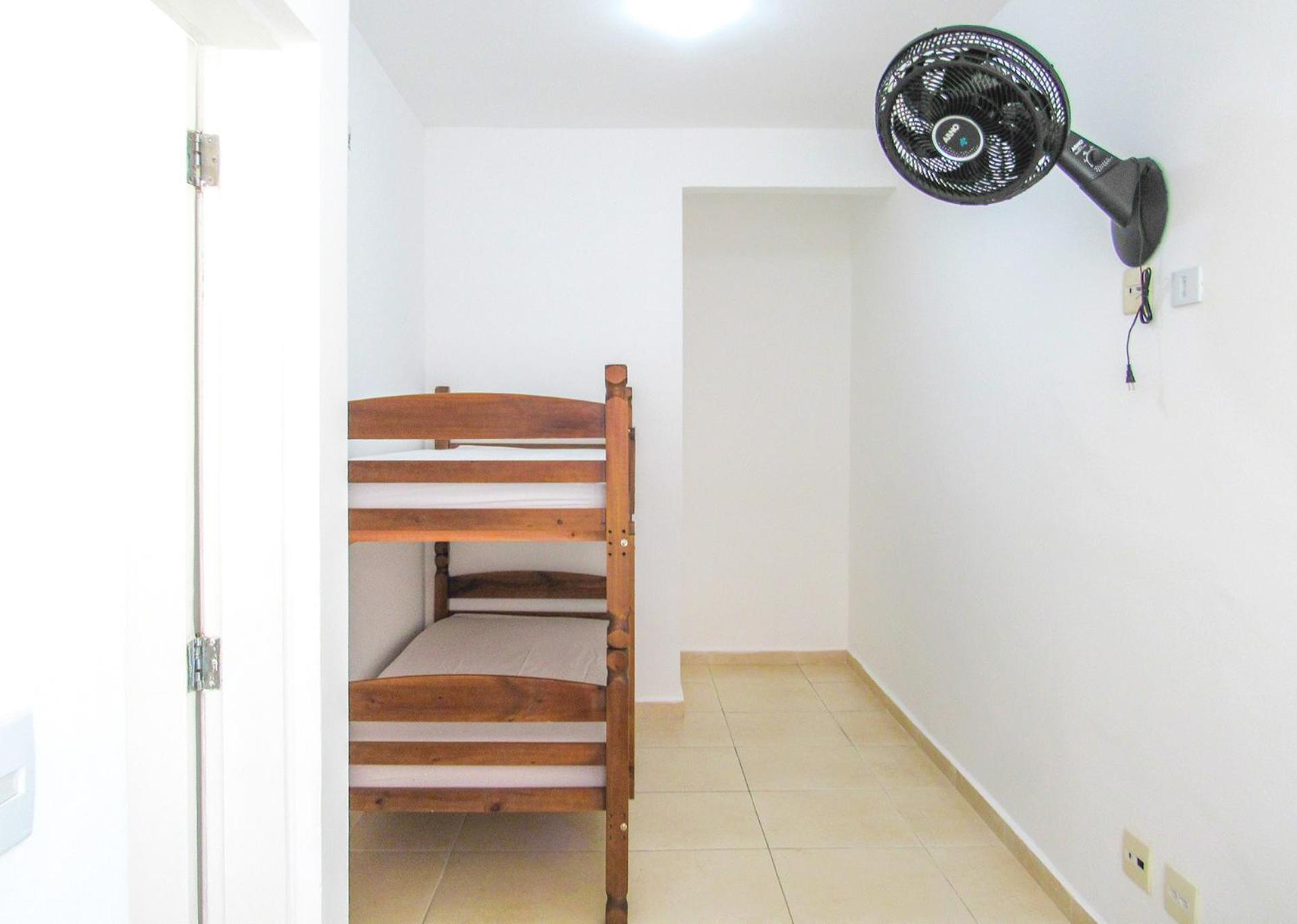 Casa incrivel c Wi-Fi a 3 min da Praia da Enseada