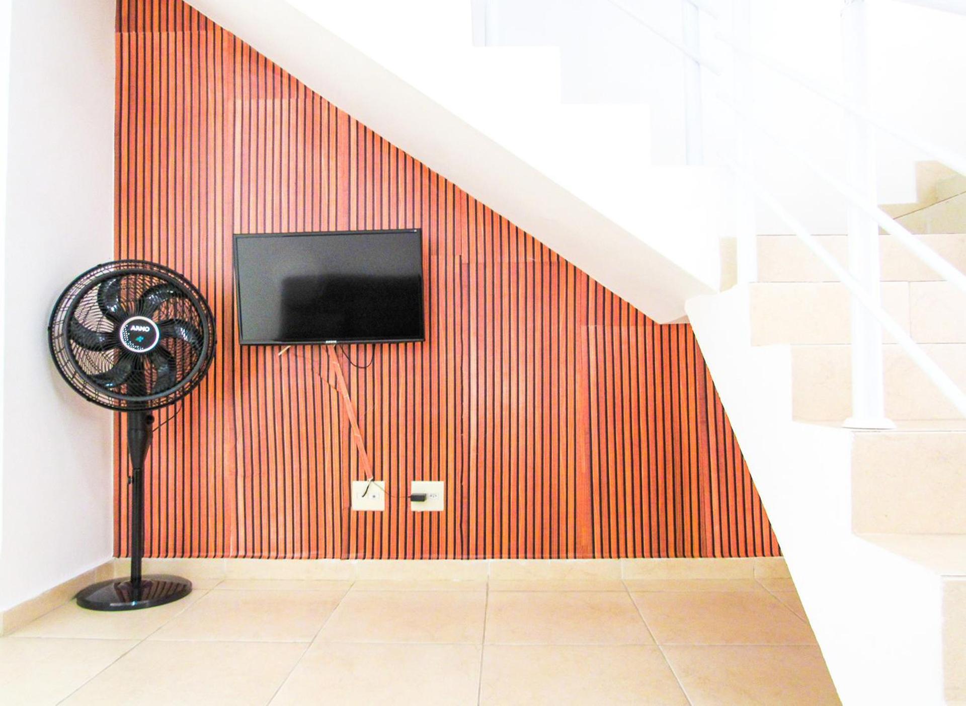 Casa incrivel c Wi-Fi a 3 min da Praia da Enseada