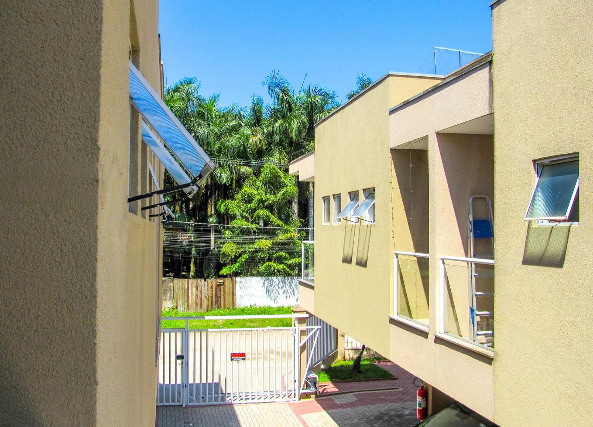 Casa incrivel c Wi-Fi a 3 min da Praia da Enseada