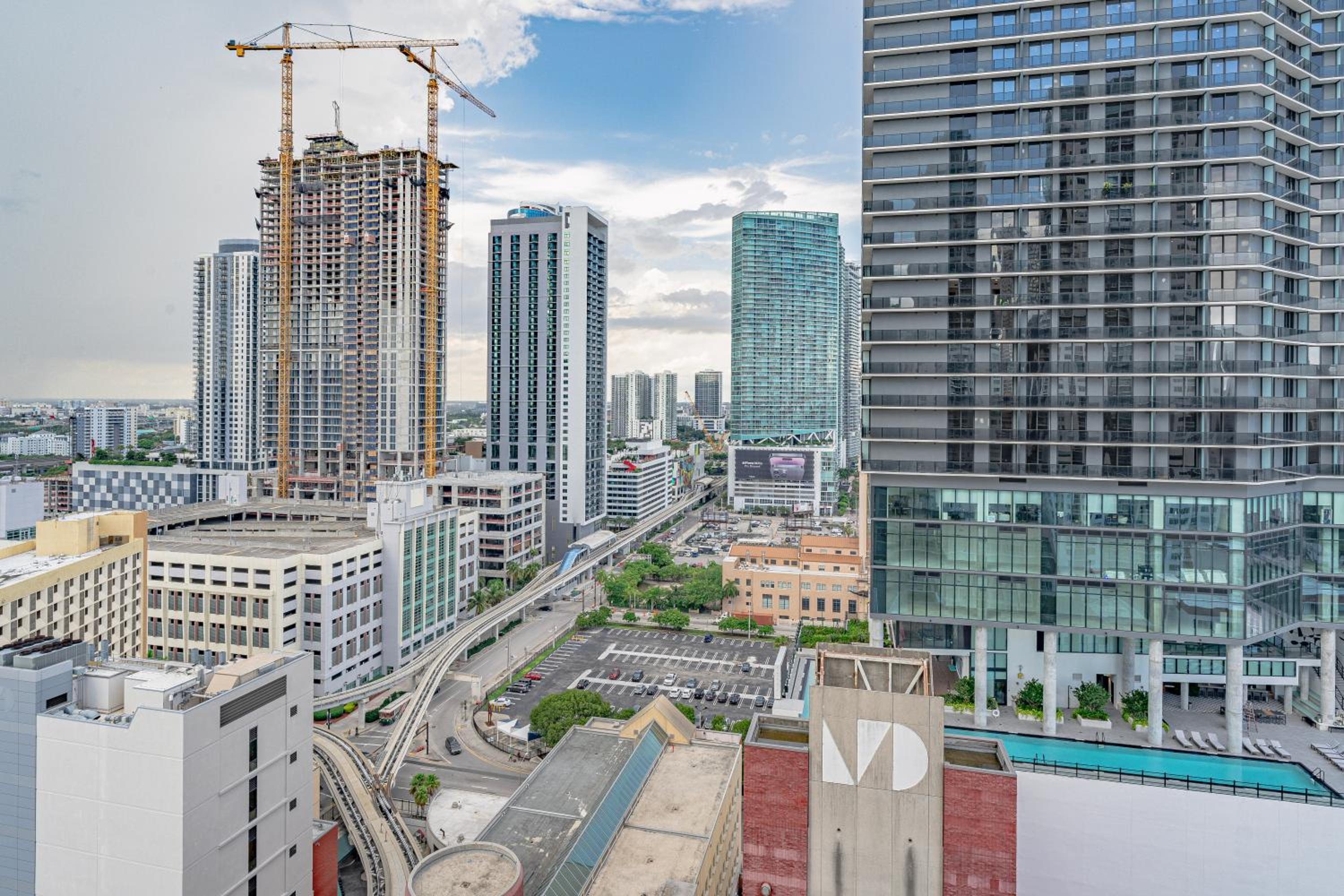 Hotel Luxurious 2-bed Apartment With Breathtaking Bay Views!!