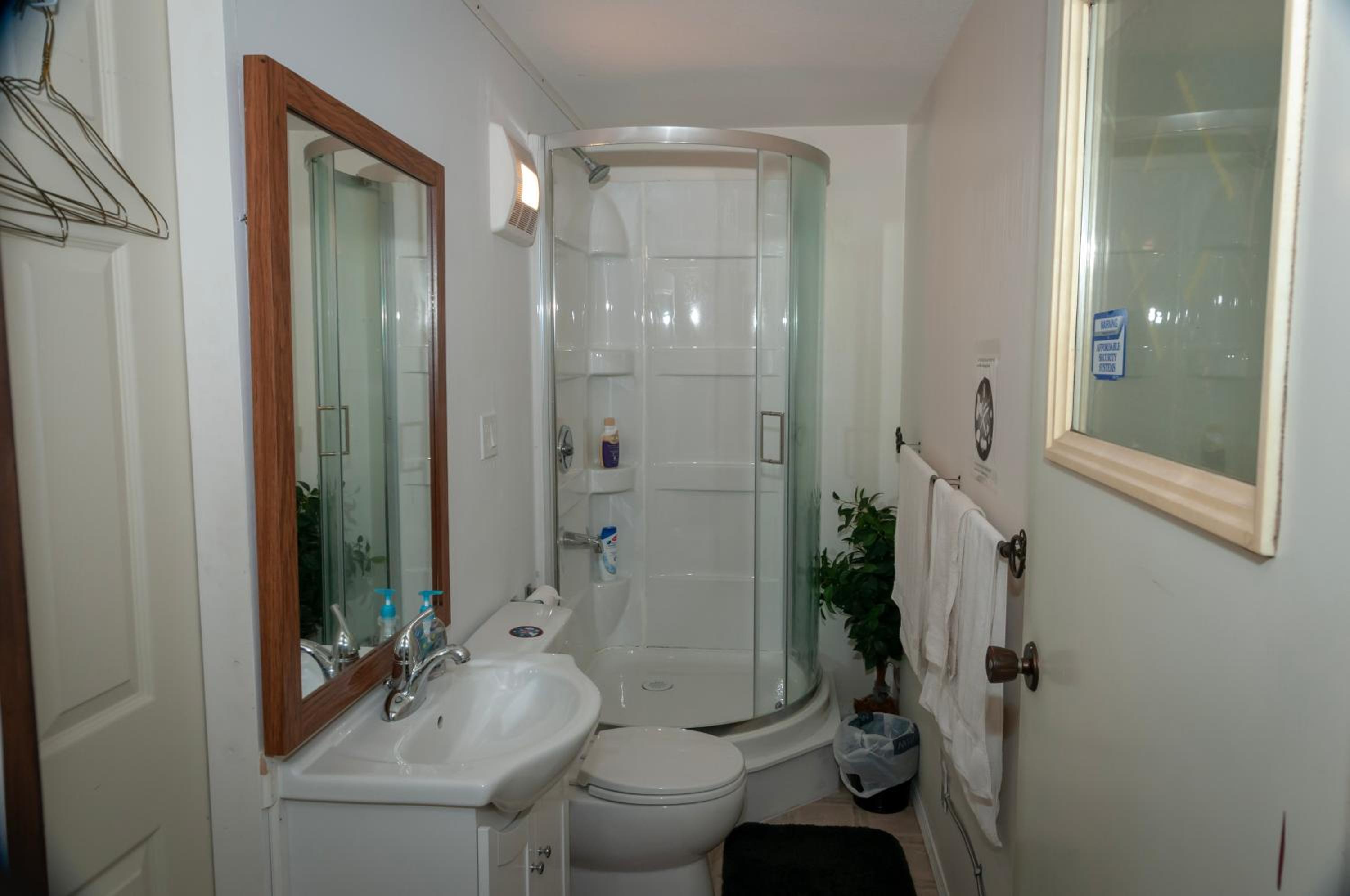 Guest Suite - Private Retreat - J-1