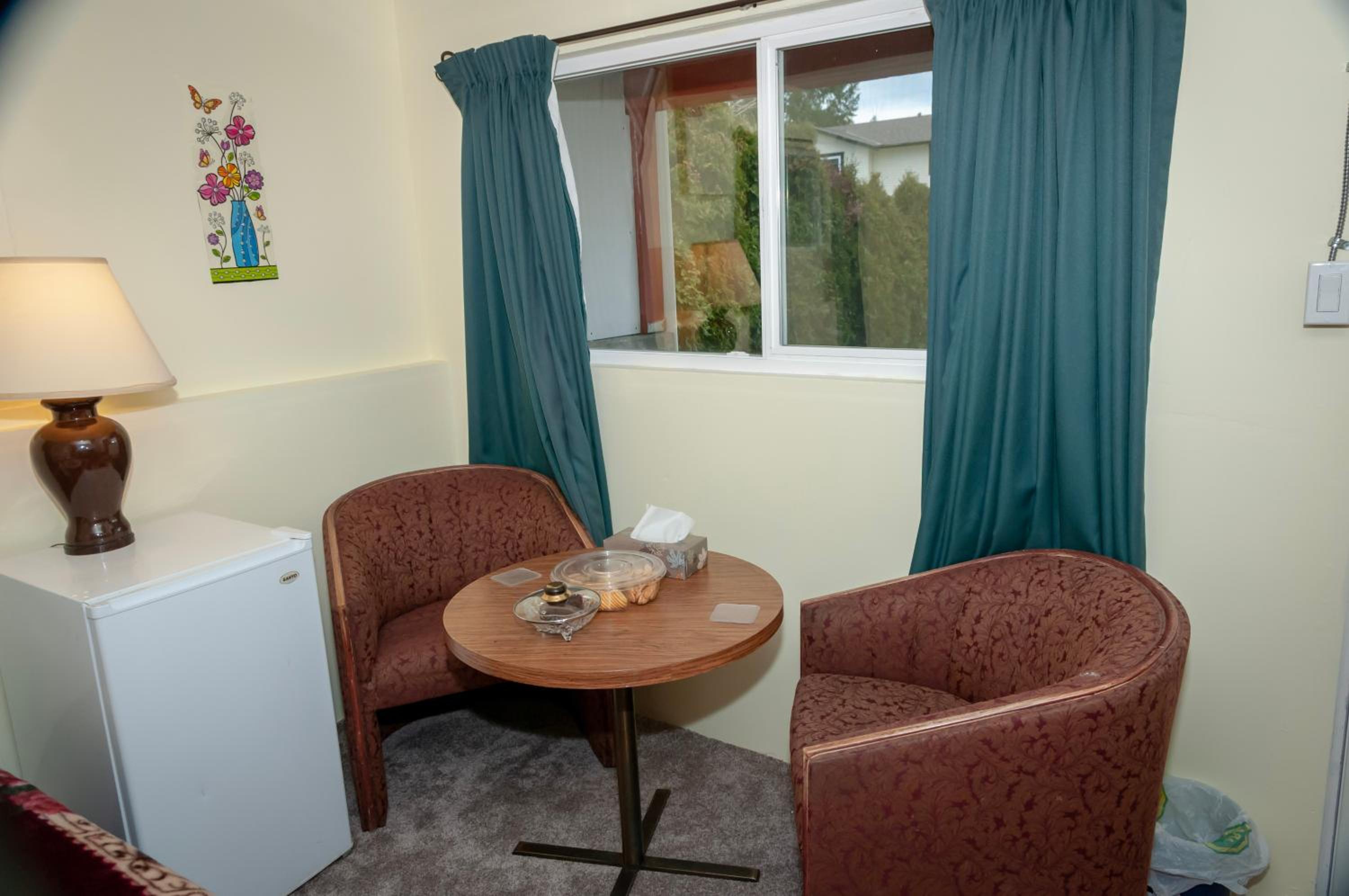 Guest Suite - Private Retreat - J-1