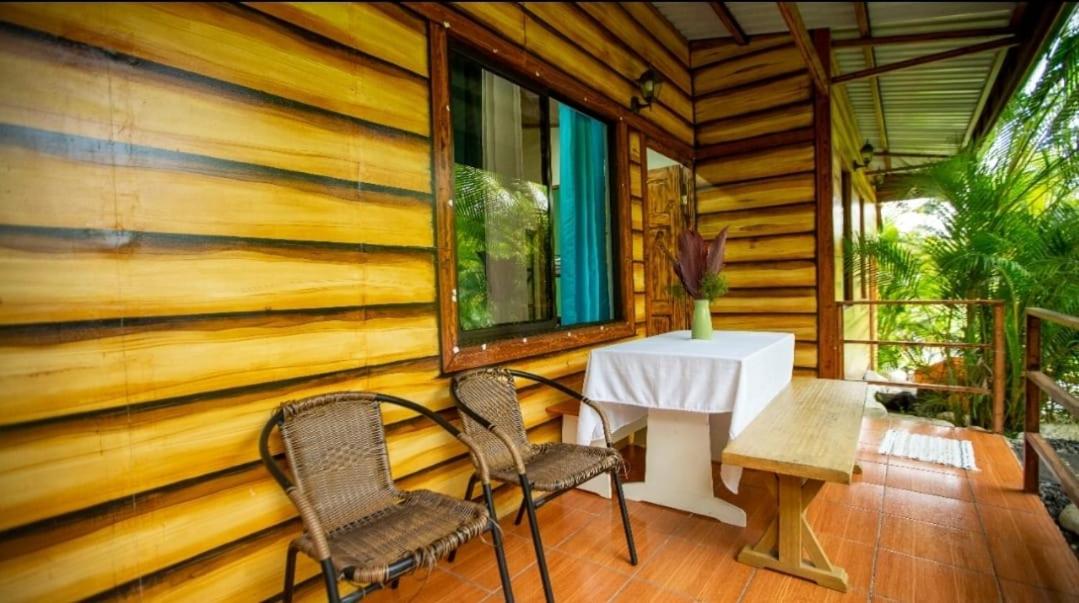 Cabañas Río Escondido en La Fortuna view 2