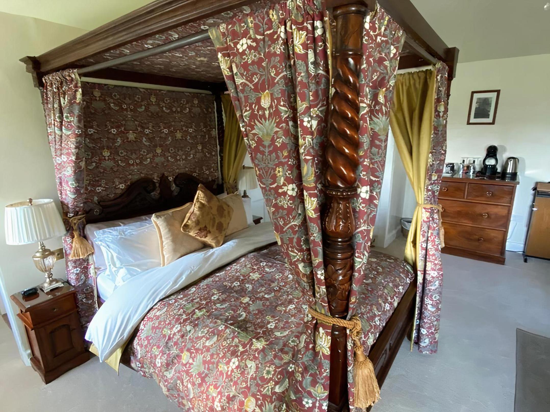 Plas Tan-Yr-Allt Historic Country House B&B