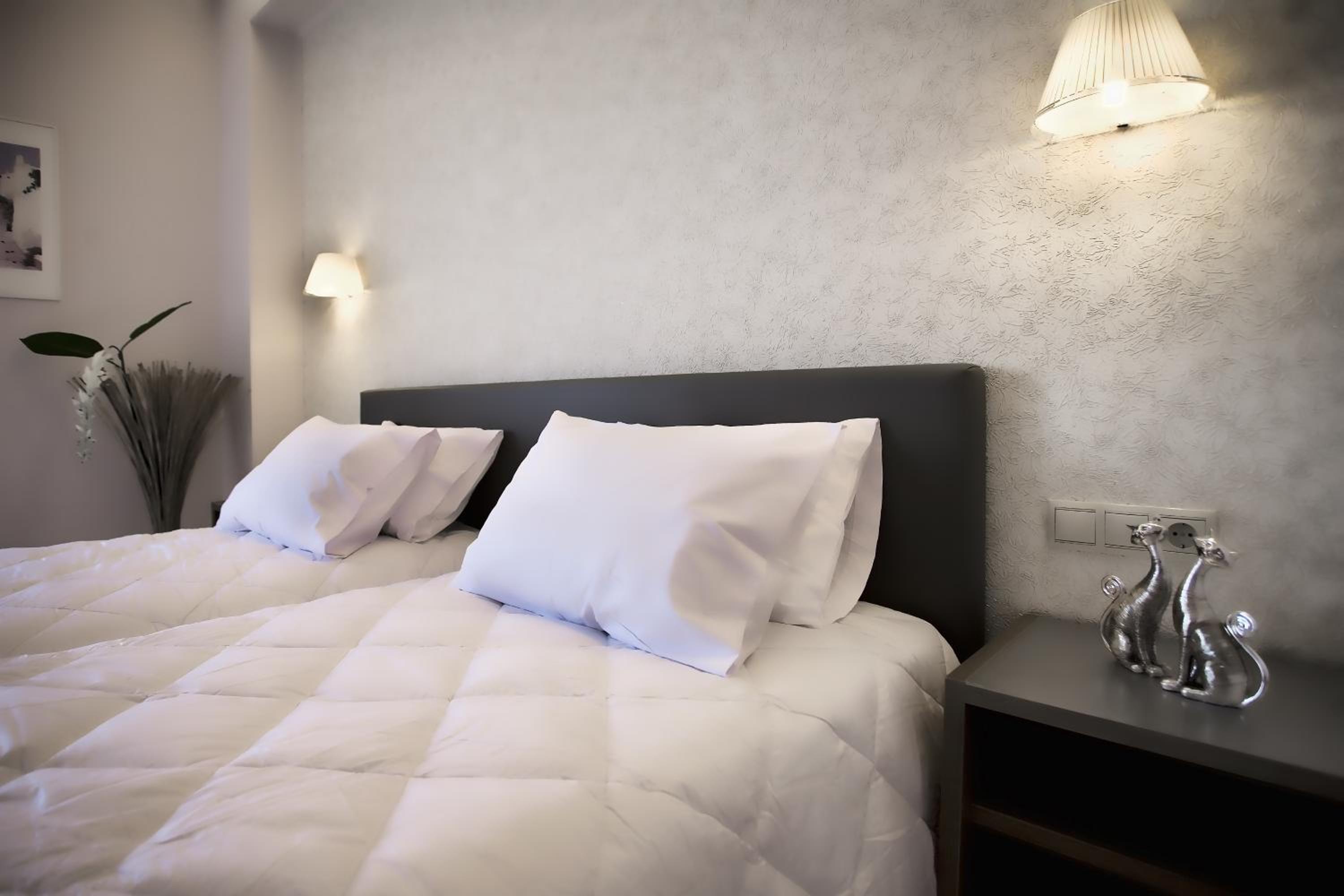 Astron Hotel photo 2