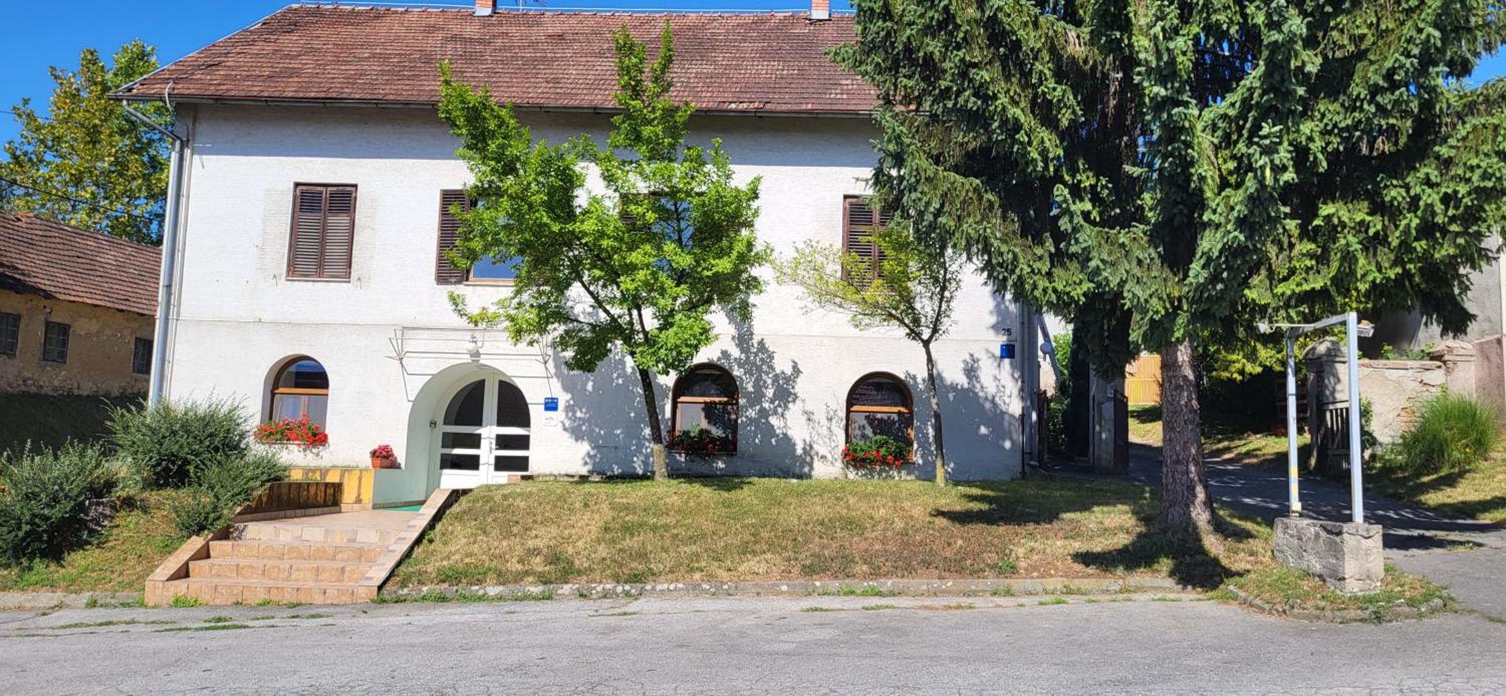 Hotel Studio apartman Rossa - Image 1