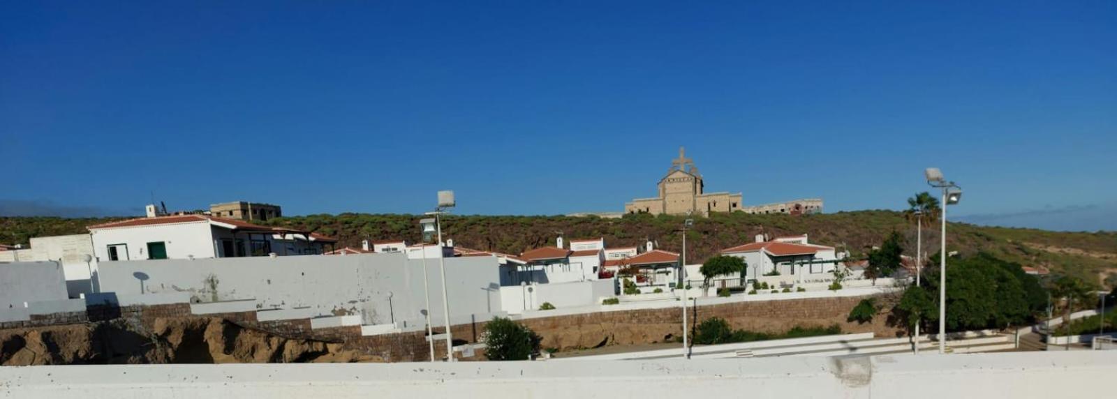 Abades Beach houses by Apartamentos Estrella del Norte