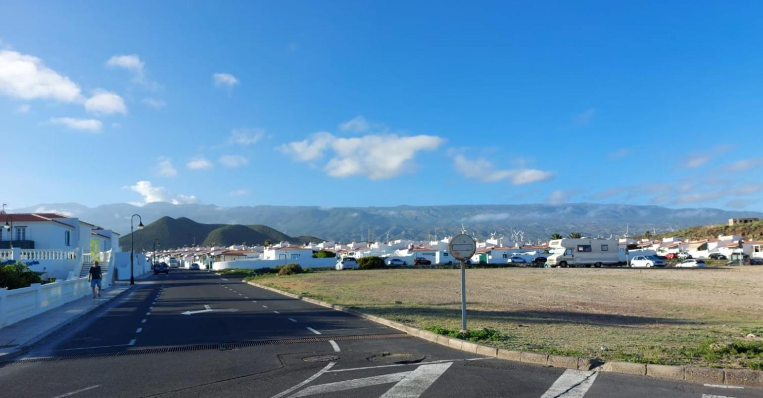 Abades Beach houses by Apartamentos Estrella del Norte
