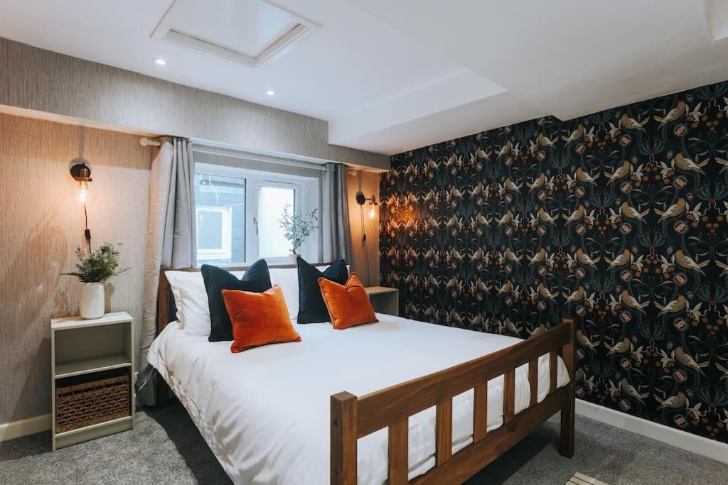 The Lighthouse, Boutique apartment in the town centre view 4