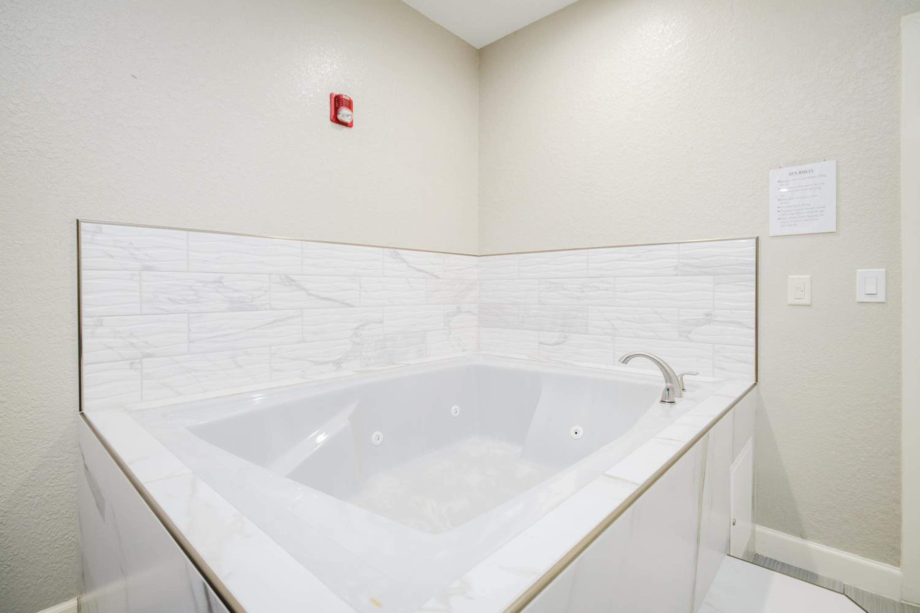 Winchester Inn and Suites Humble/IAH/North Houston - Property Image 38