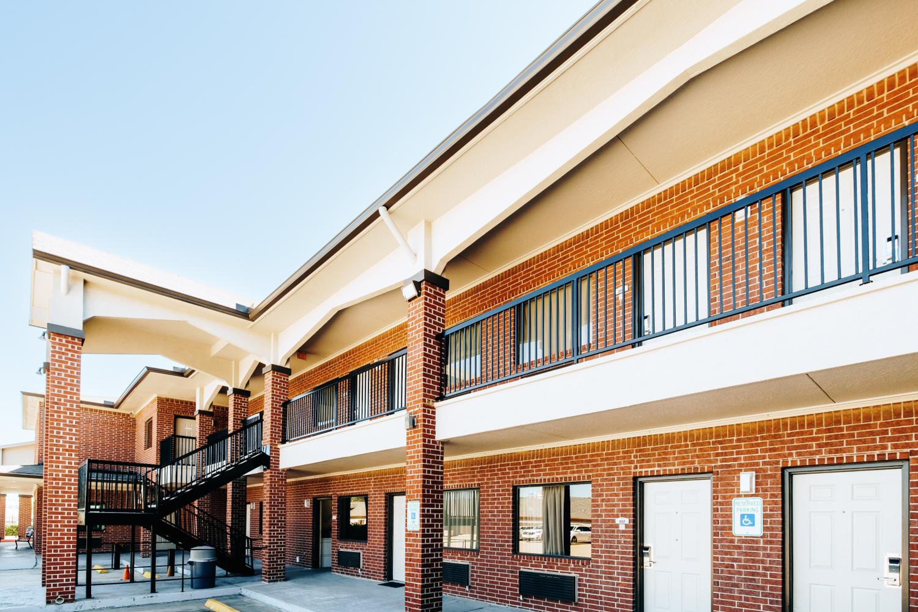 Winchester Inn and Suites Humble/IAH/North Houston - Property Image 39
