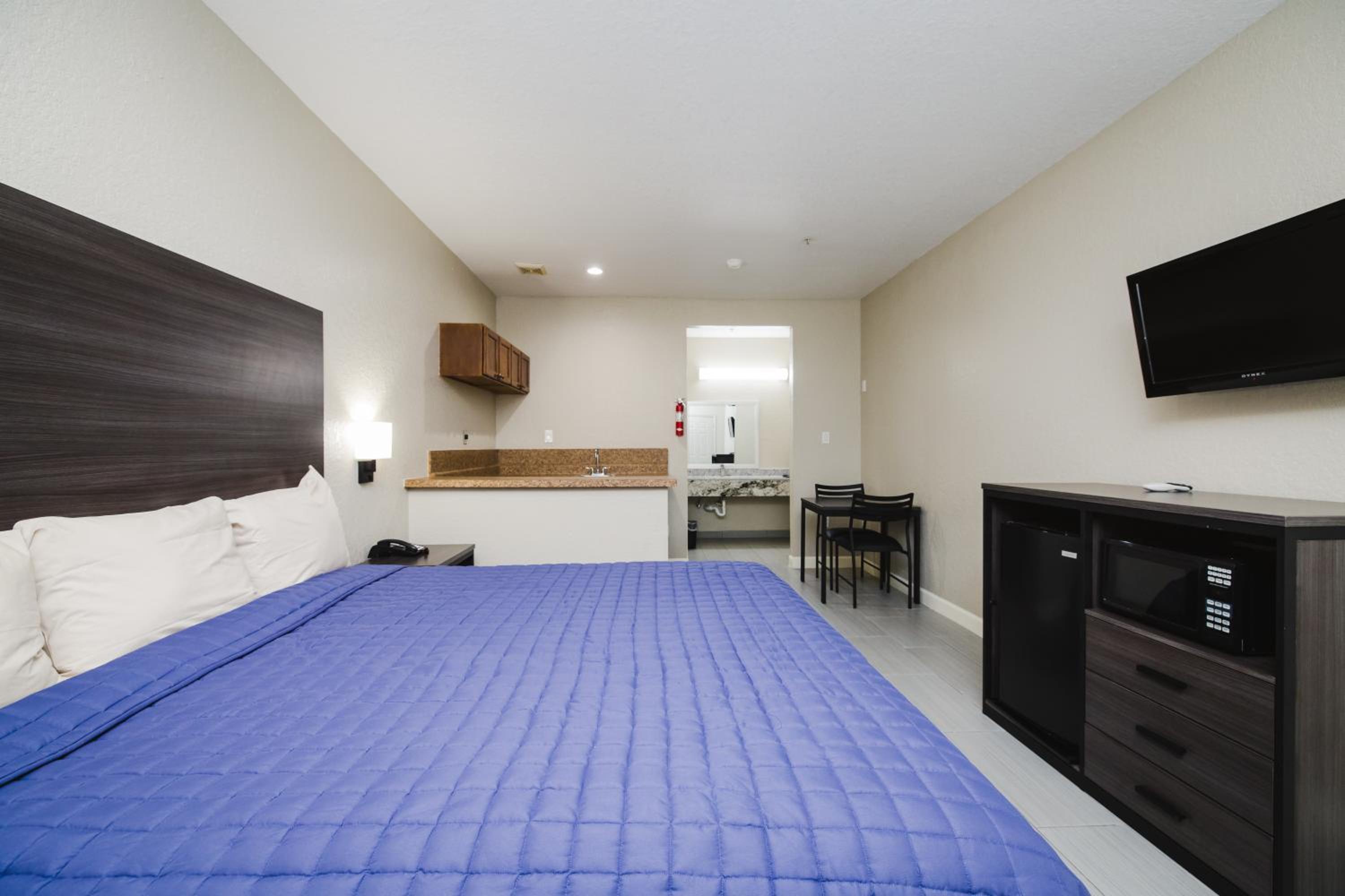 Winchester Inn and Suites Humble/IAH/North Houston - Property Image 17