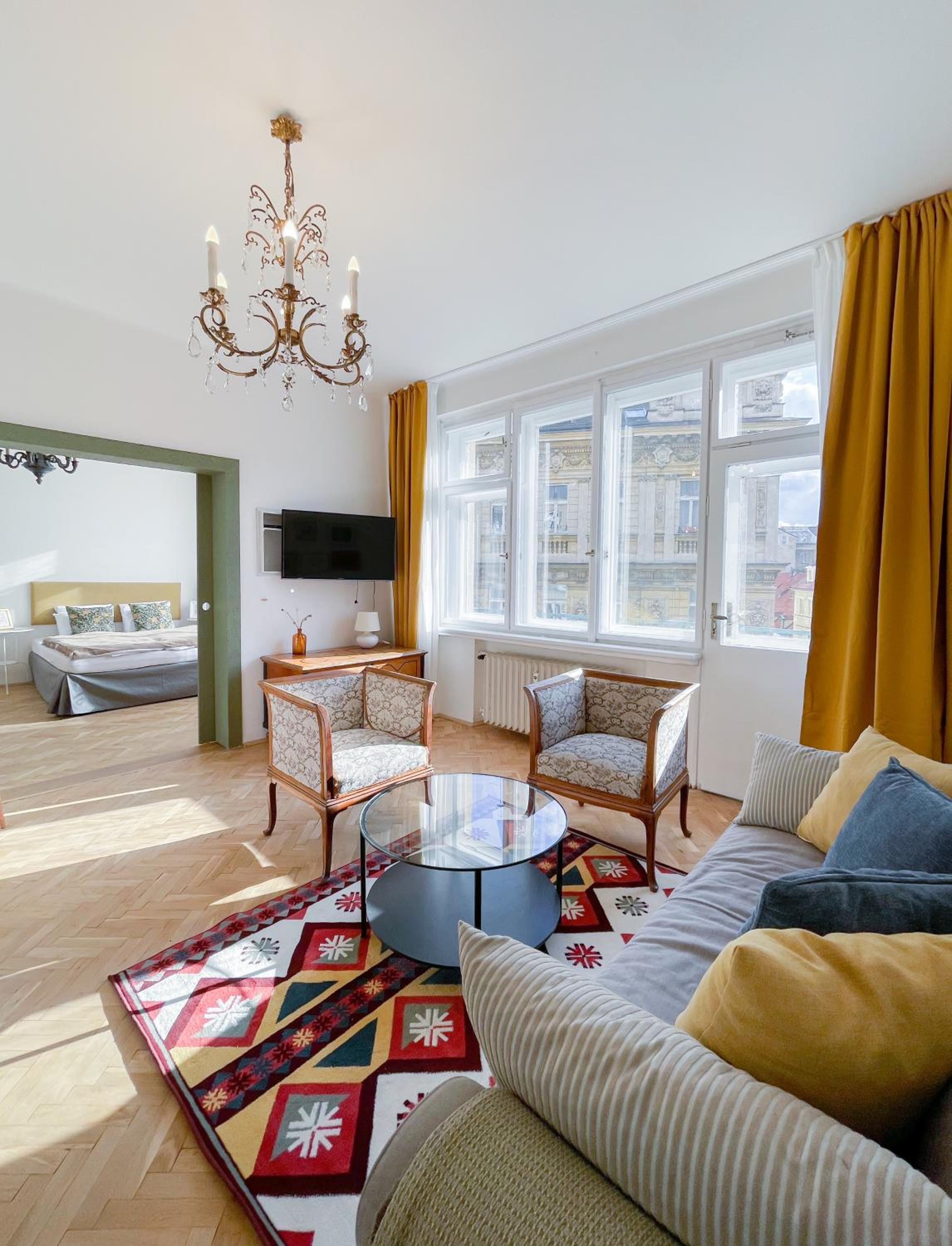 TurnKey I Vintage Terrace Apartment