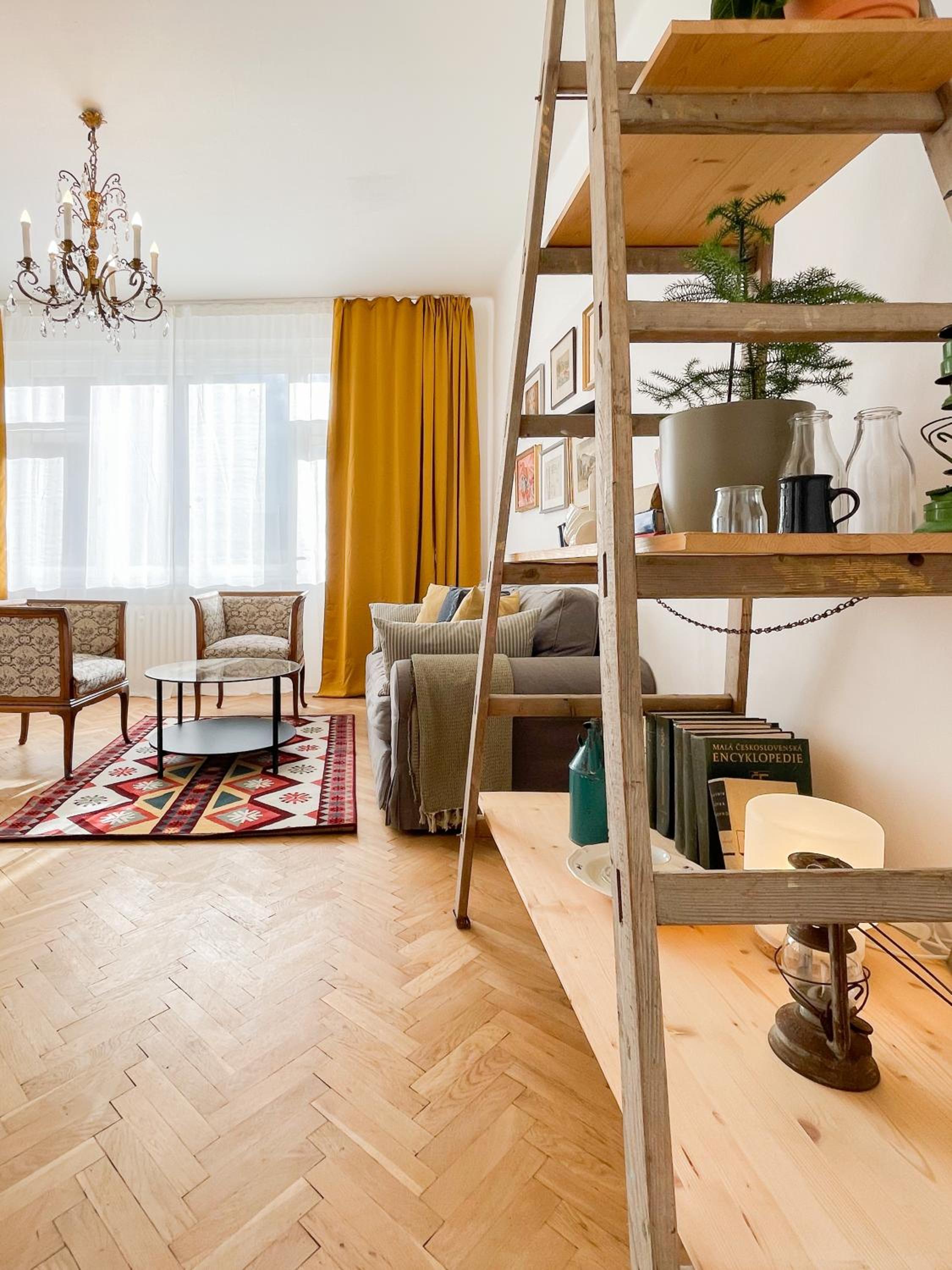 TurnKey I Vintage Terrace Apartment