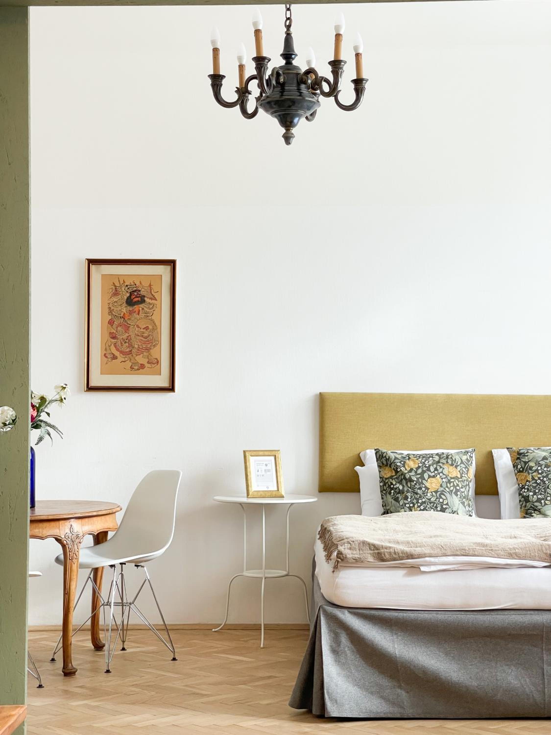 TurnKey I Vintage Terrace Apartment