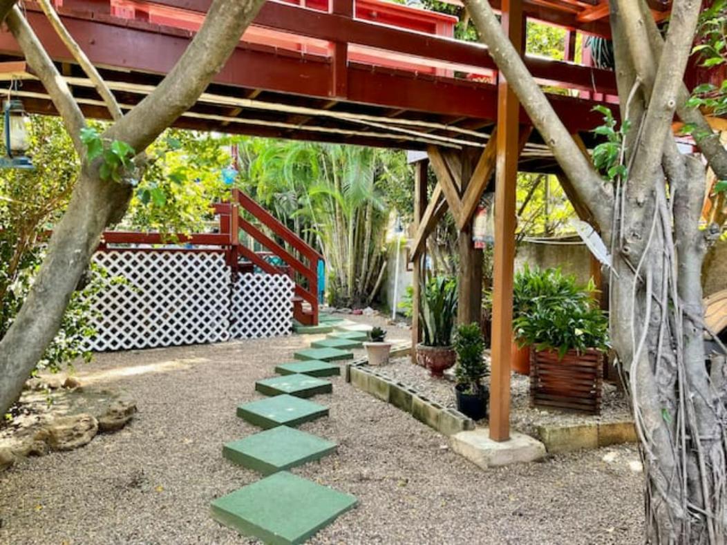 CentralCity “Paradise” Private Mini Resort & Pool