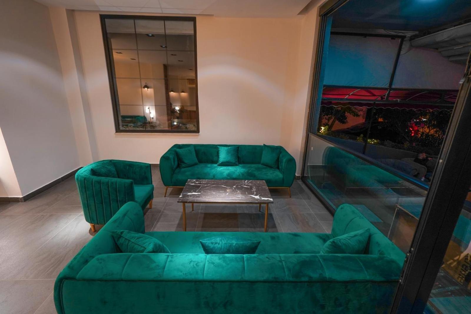 Amore Otel - Image 19