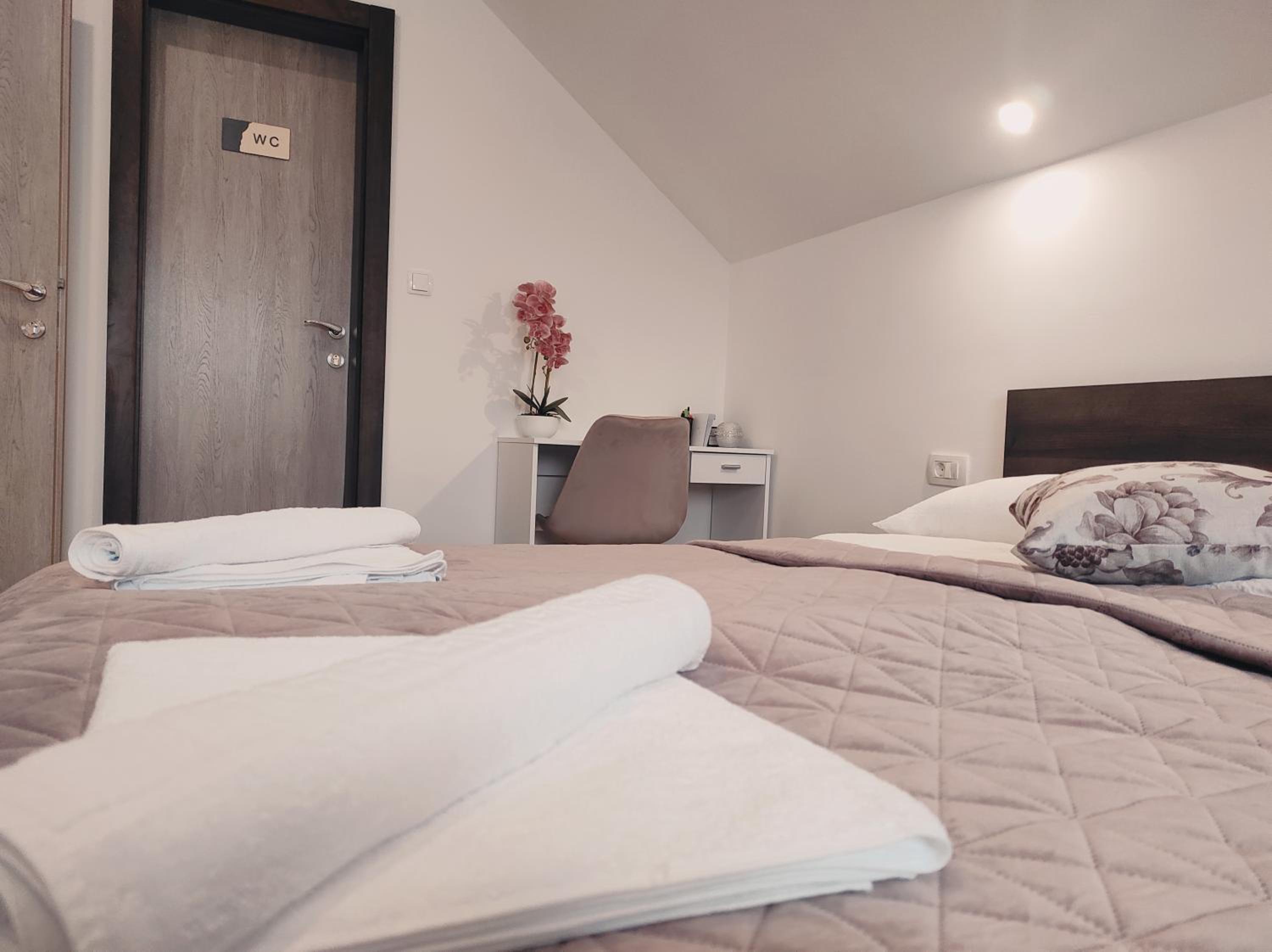 Deluxe Apartment with Jacuzzi - PATAR