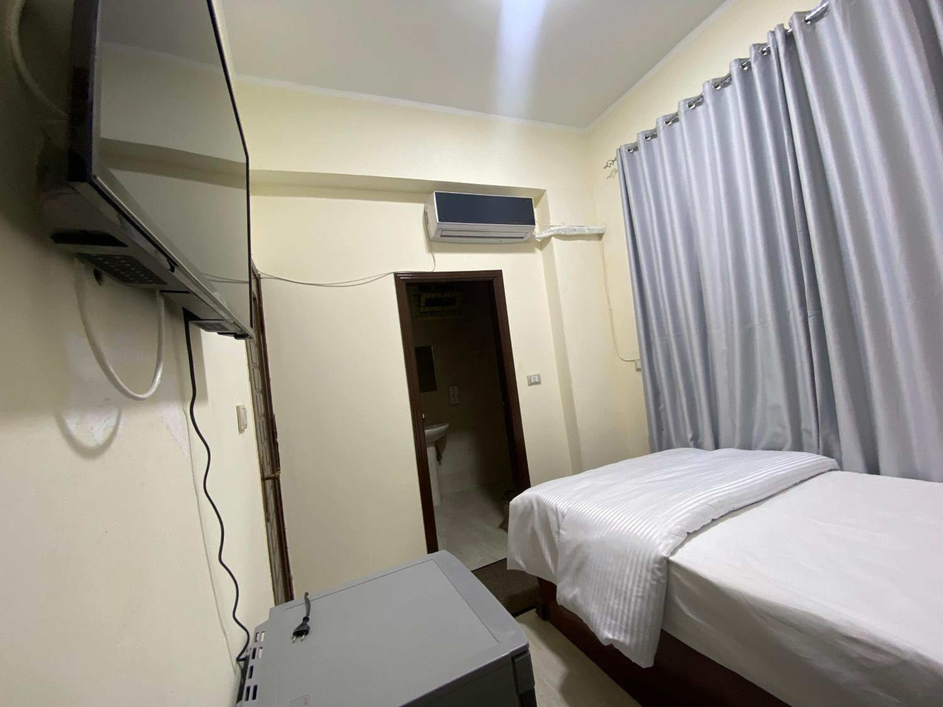 Sneferu Hotel