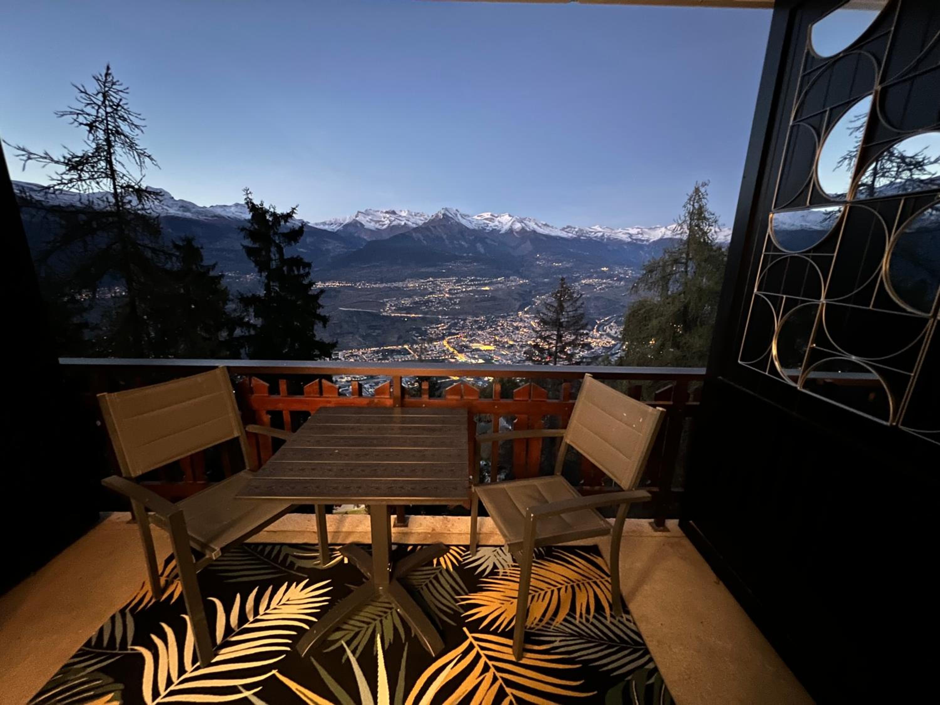 Cosy studio for 4 near ski lift, MELEZES K22