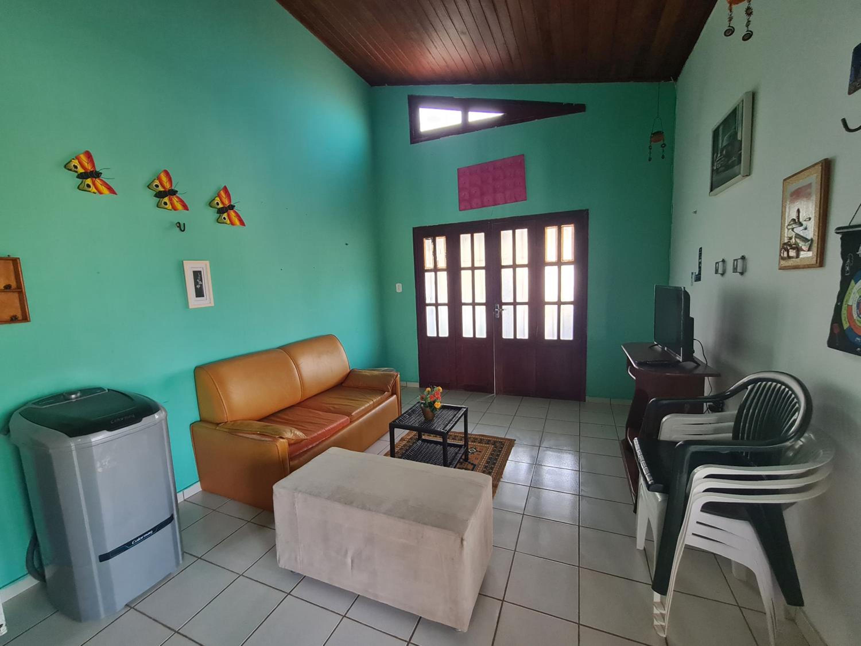 Casa no atalaia 2km da praia