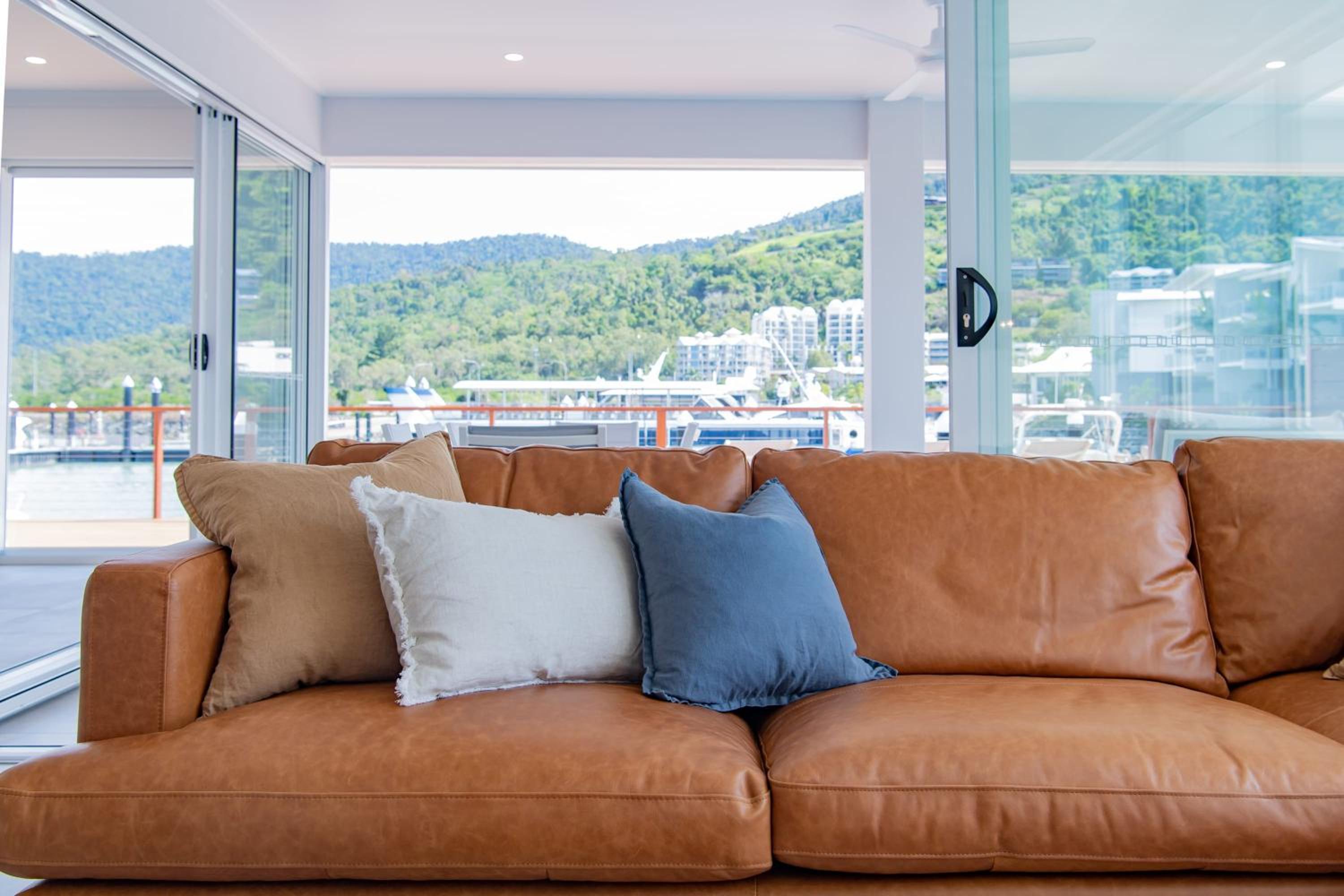 Cove 18 - Luxury beach house