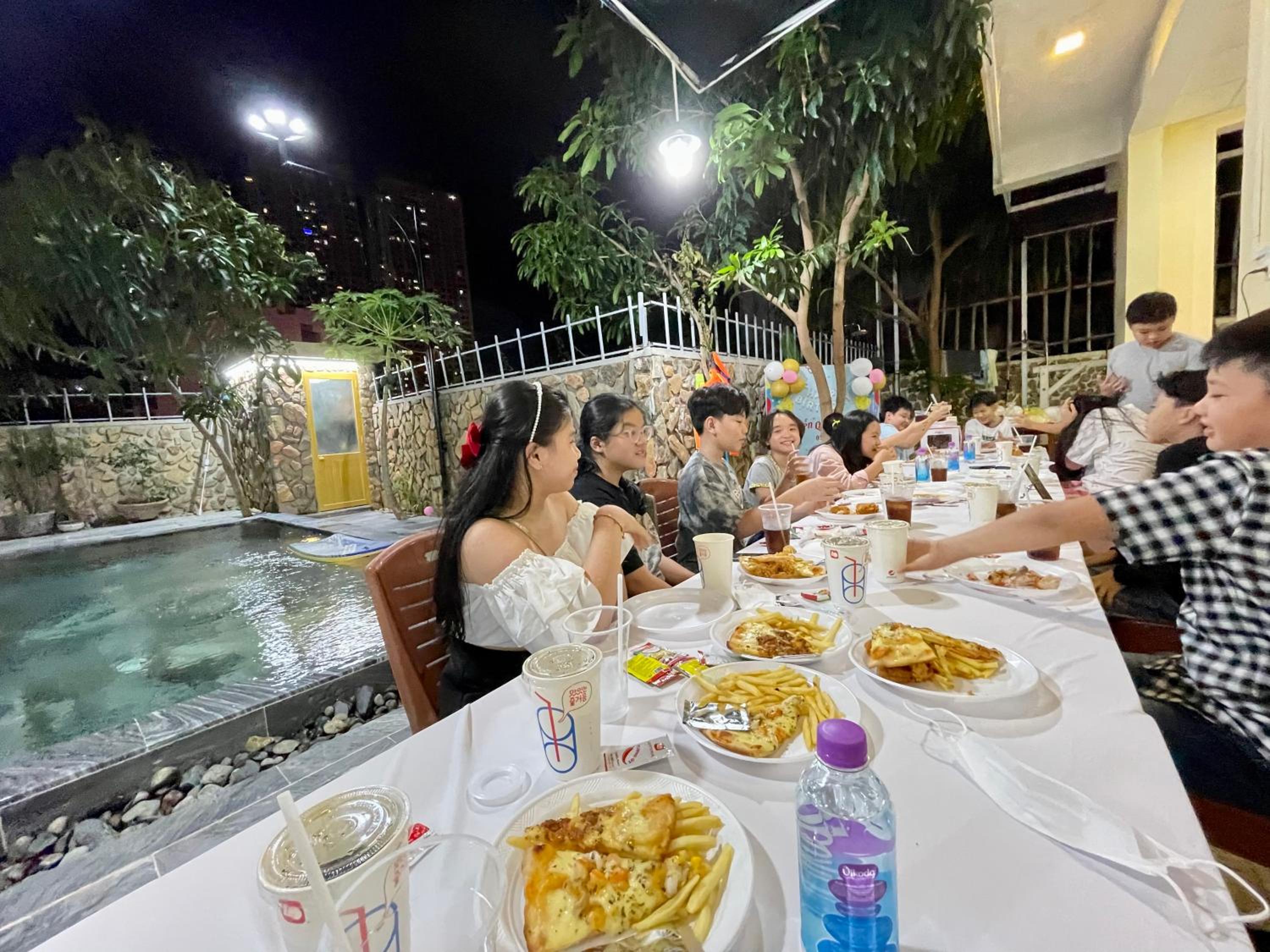 dining