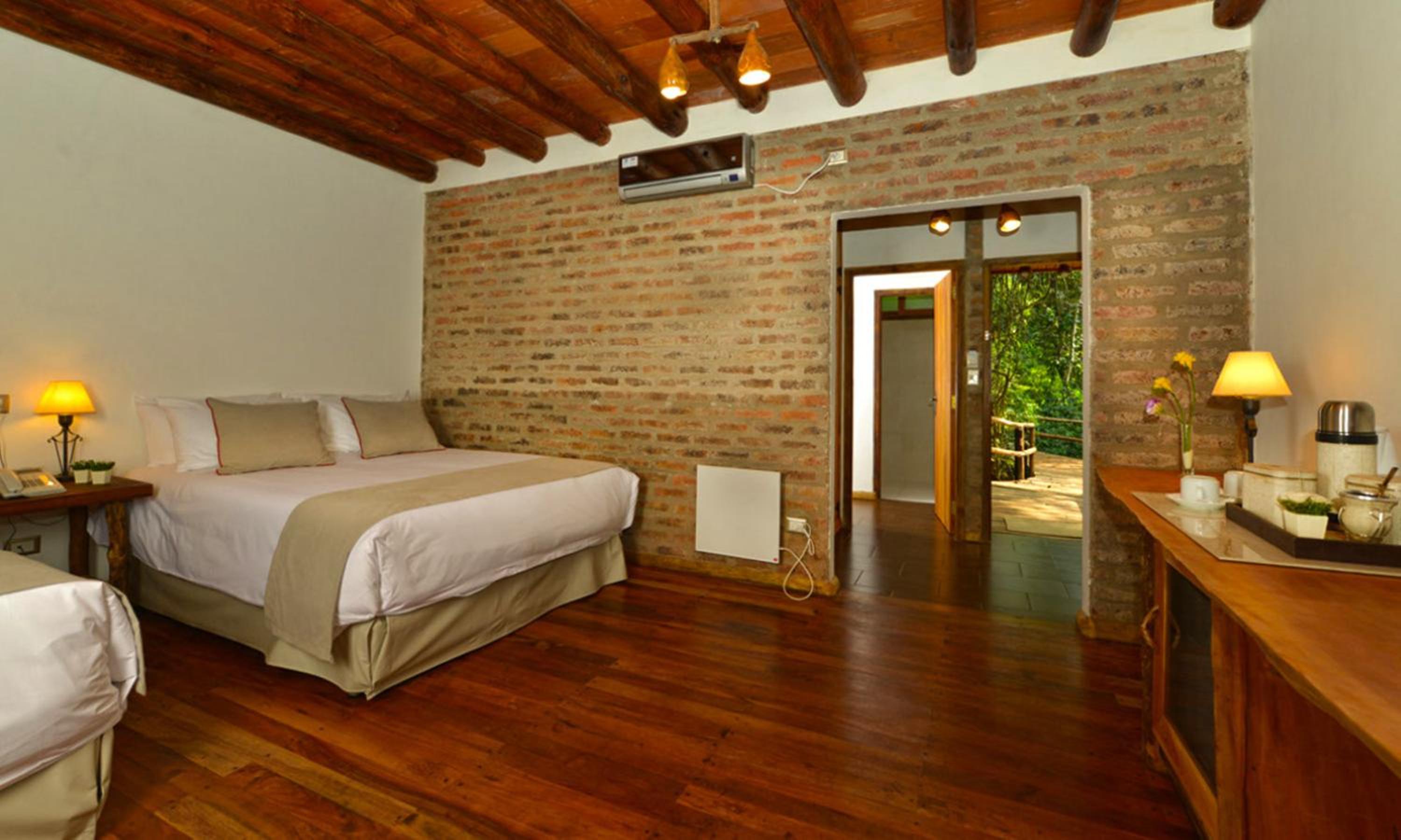 La Aldea De La Selva Lodge