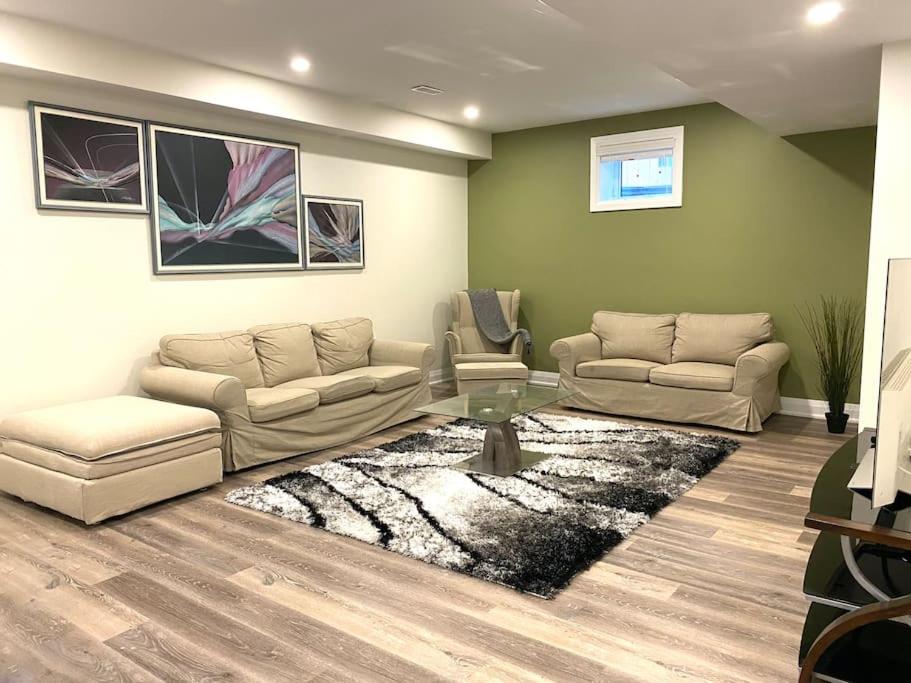 Beautiful Walk out Basement Apartment in Pickering near Beach