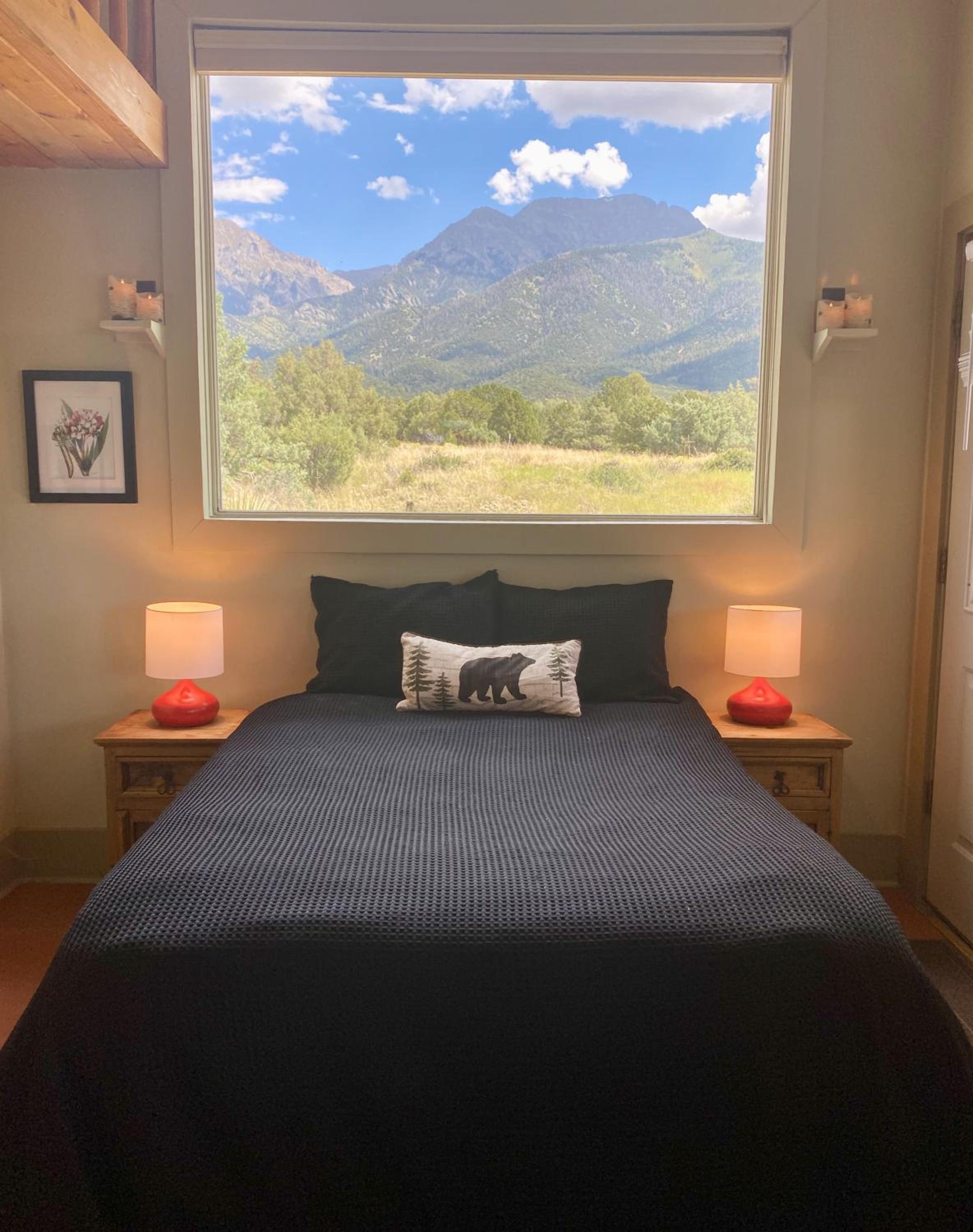 COZY PEACEFUL WILLOW CREEK CABIN view 4
