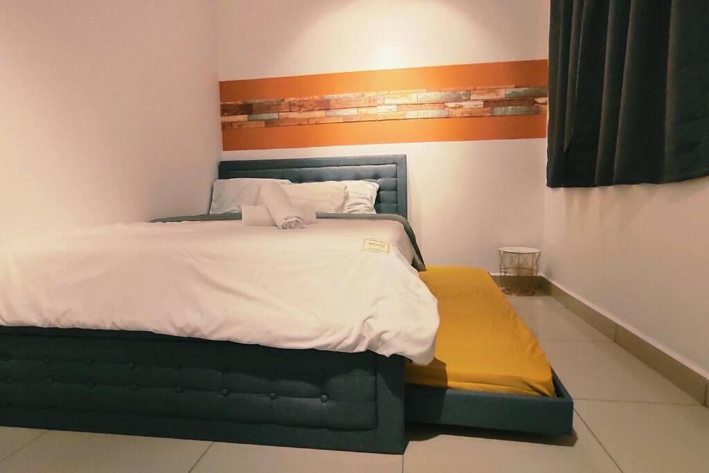 Kulai d putra suites beside ioiMall near JPO and Airport photo 6