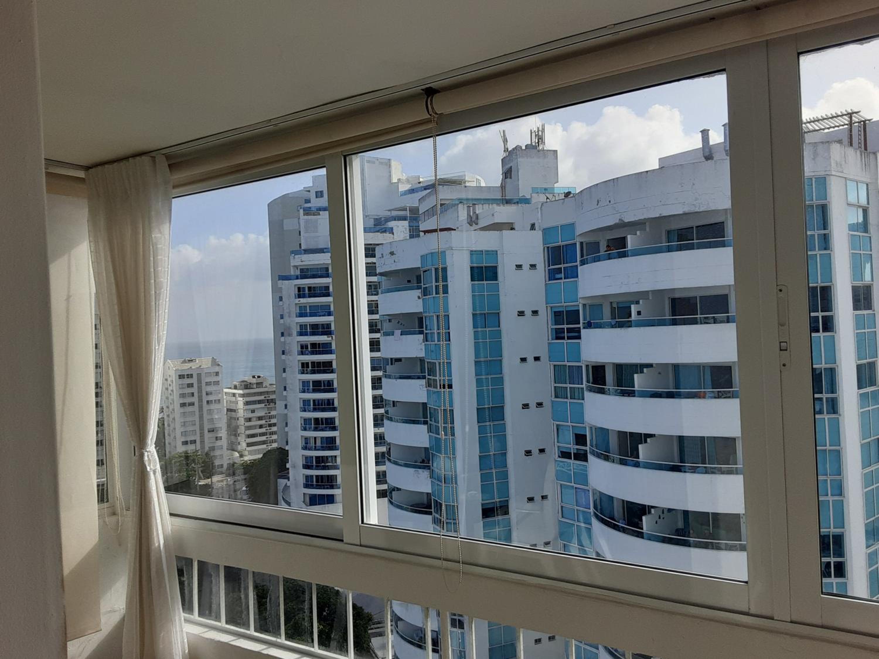 Oceanside 3-bedroom apartment in fun tourist area