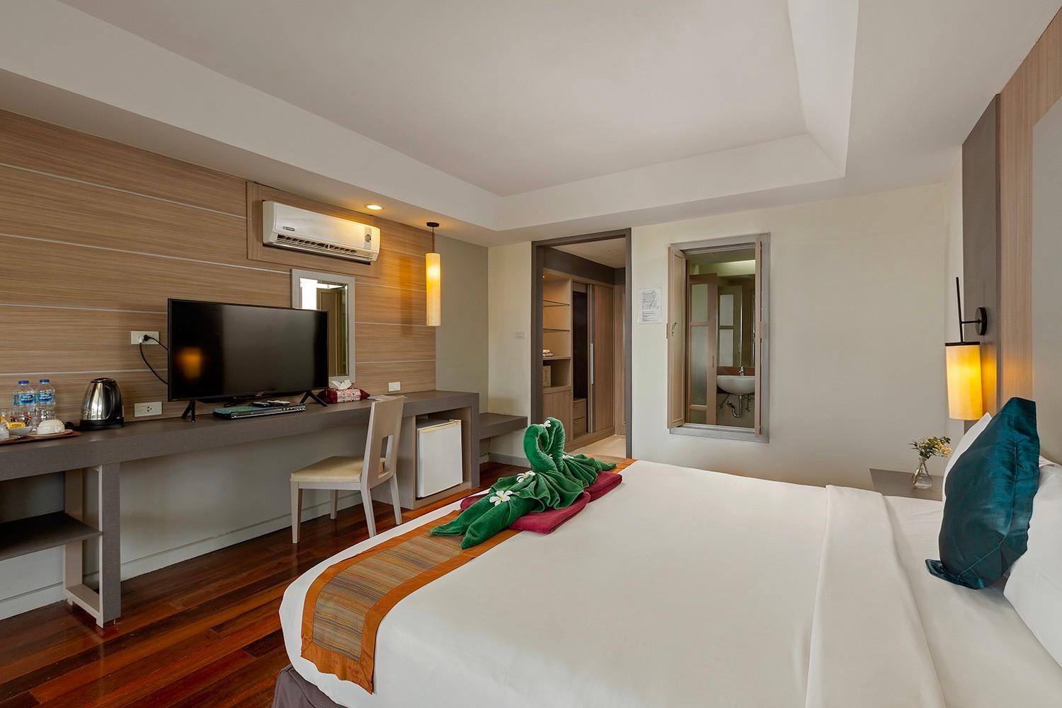 Nakara Long Beach Resort - SHA Extra Plus