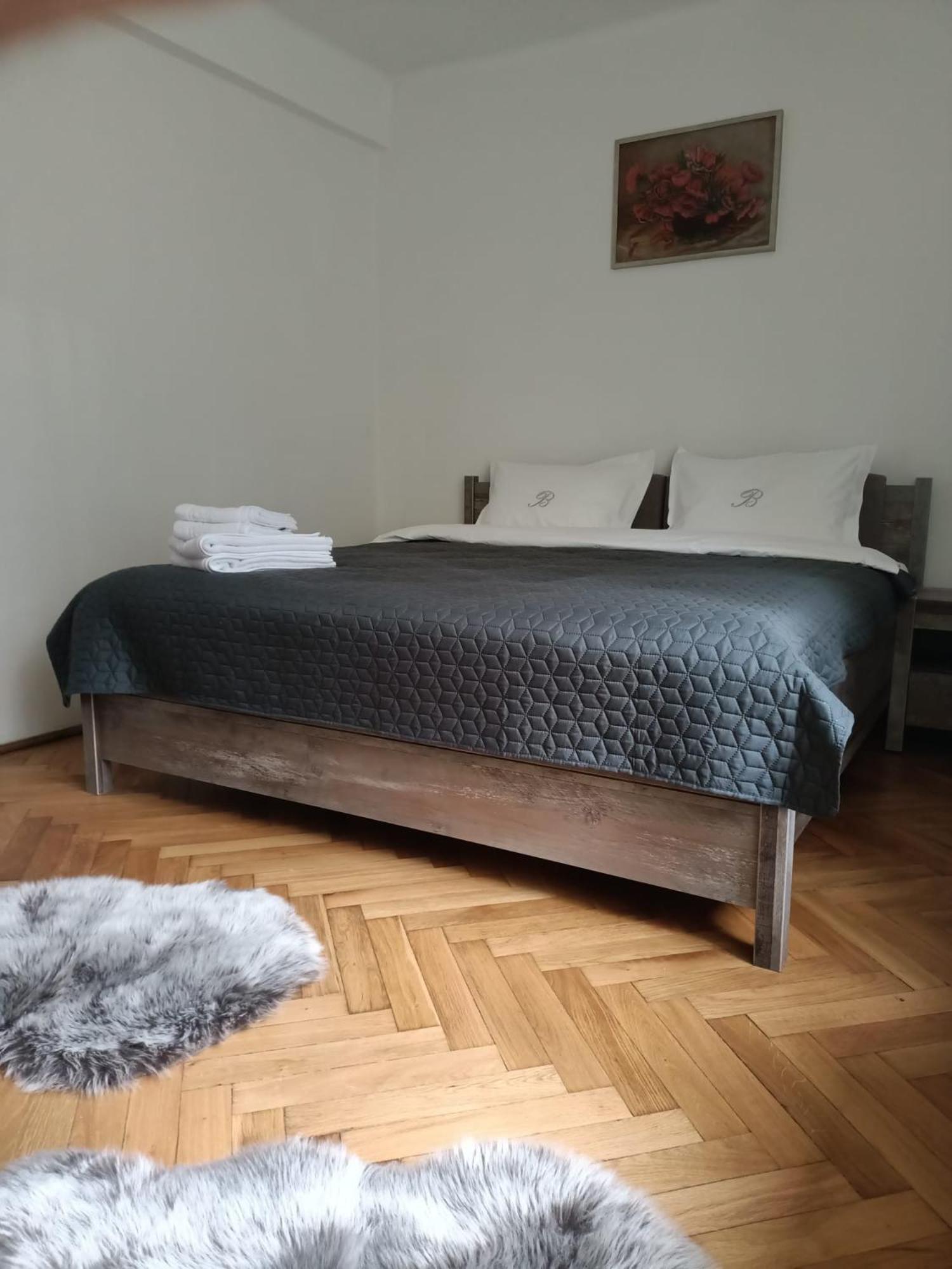 Vintage gray apartament view 2