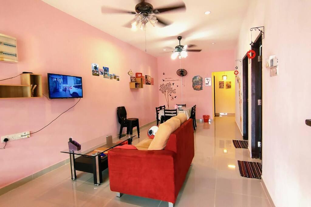 46 Jb Tmn Century 5Room 18pax near CIQ KSL Mall