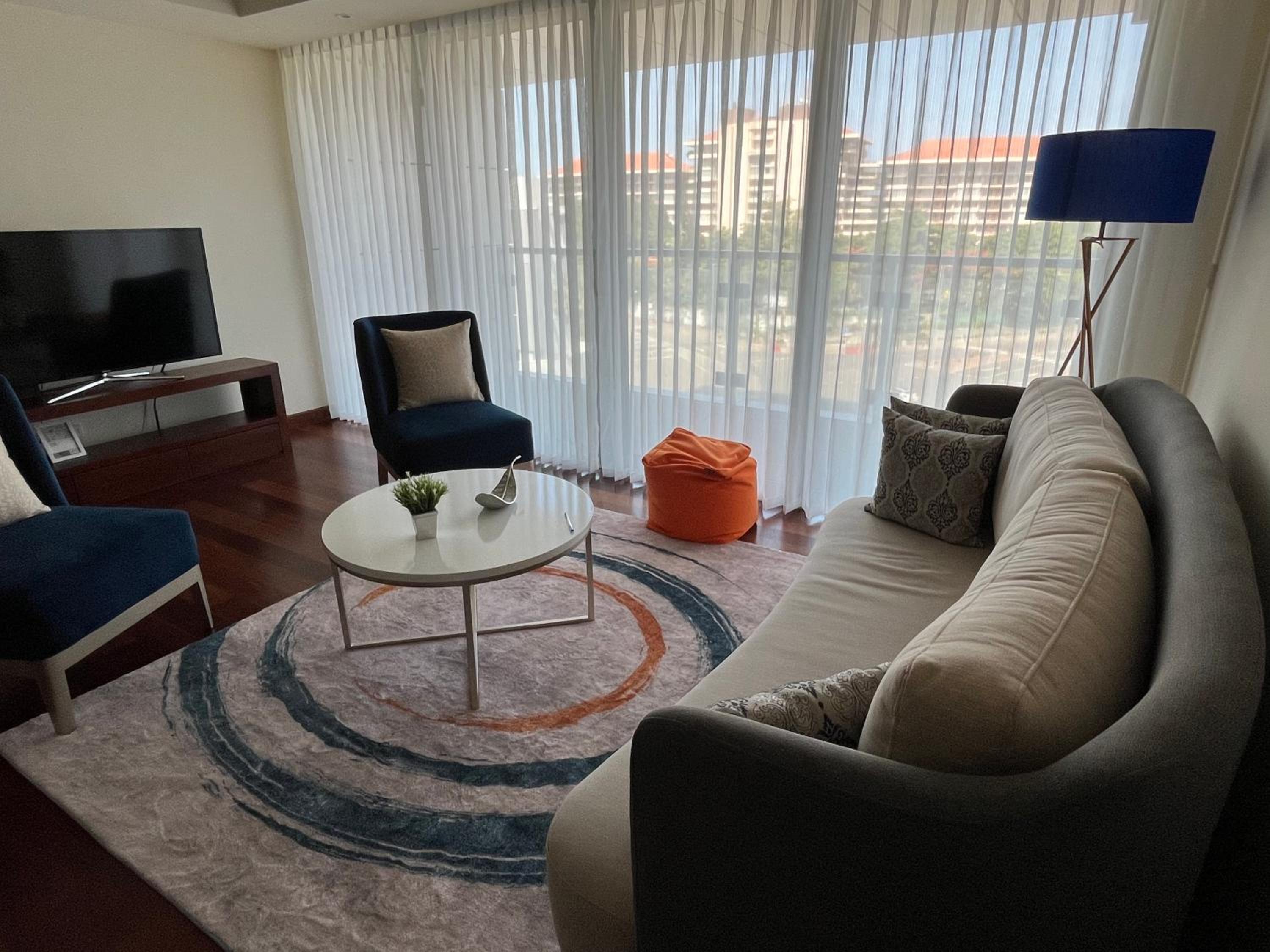 Cinnamon Life - Luxury 2 Bedroom Apartment.