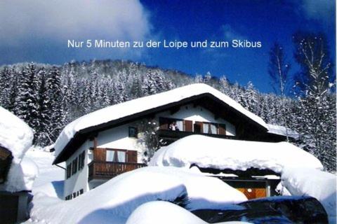 Haus Christl Reit im Winkl, Kostenloser Parkplatz, Spülmaschine, 5 Minuten zum Ortszentrum, ruhige Lage, Wlan