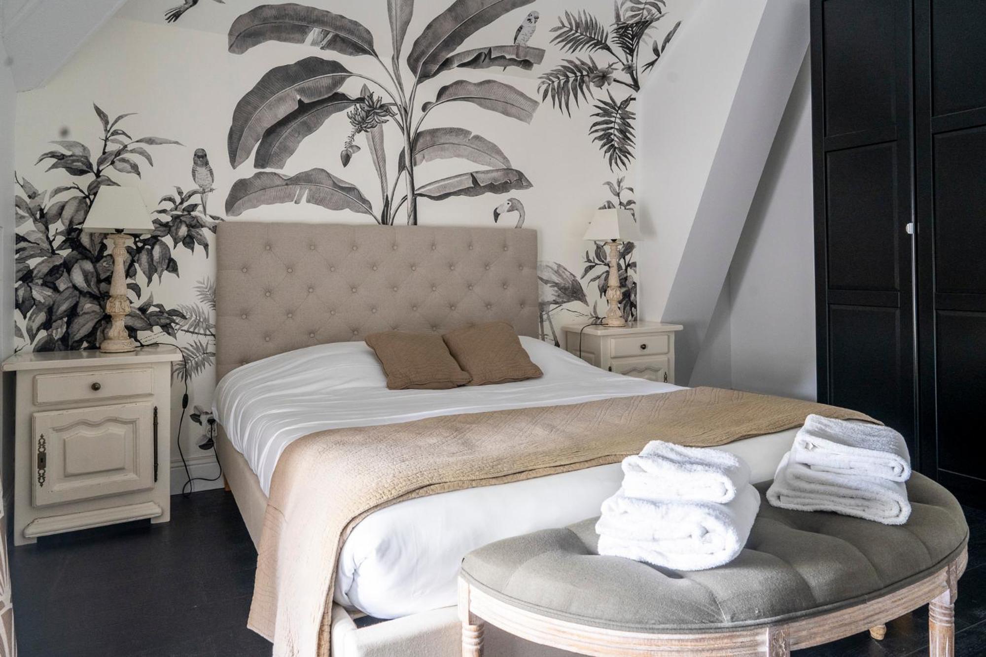 Chateau des Ayes - Chambres & suites