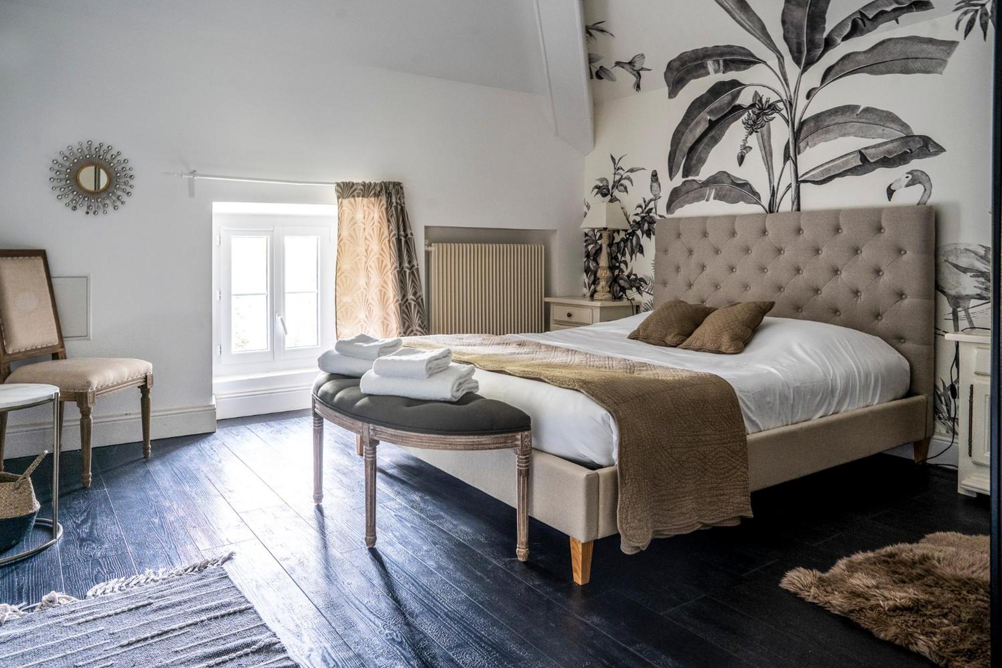 Chateau des Ayes - Chambres & suites