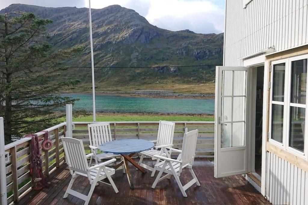 Lofoten Fjord House - Mountain & Seaview view 2