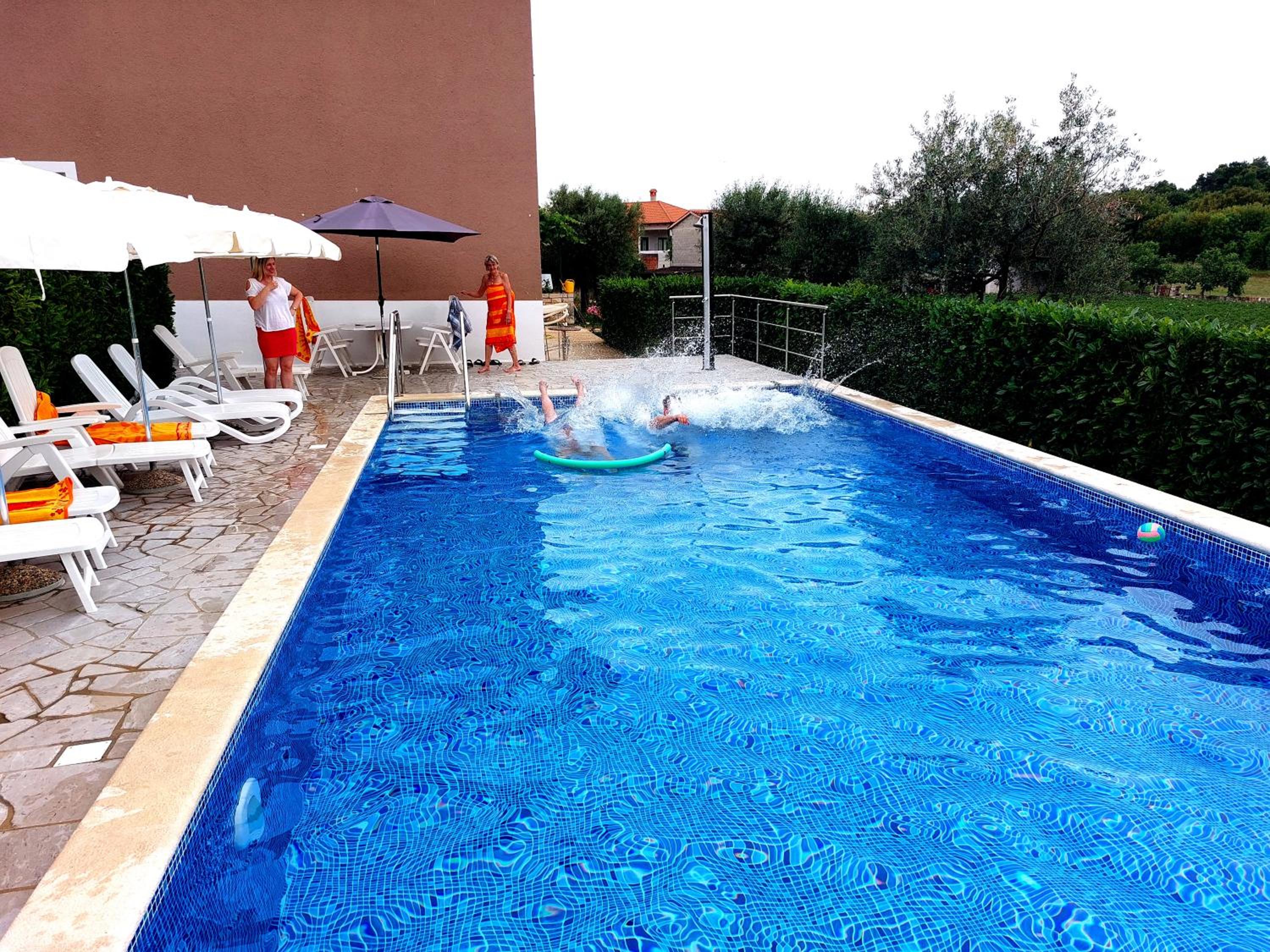 Photo 46