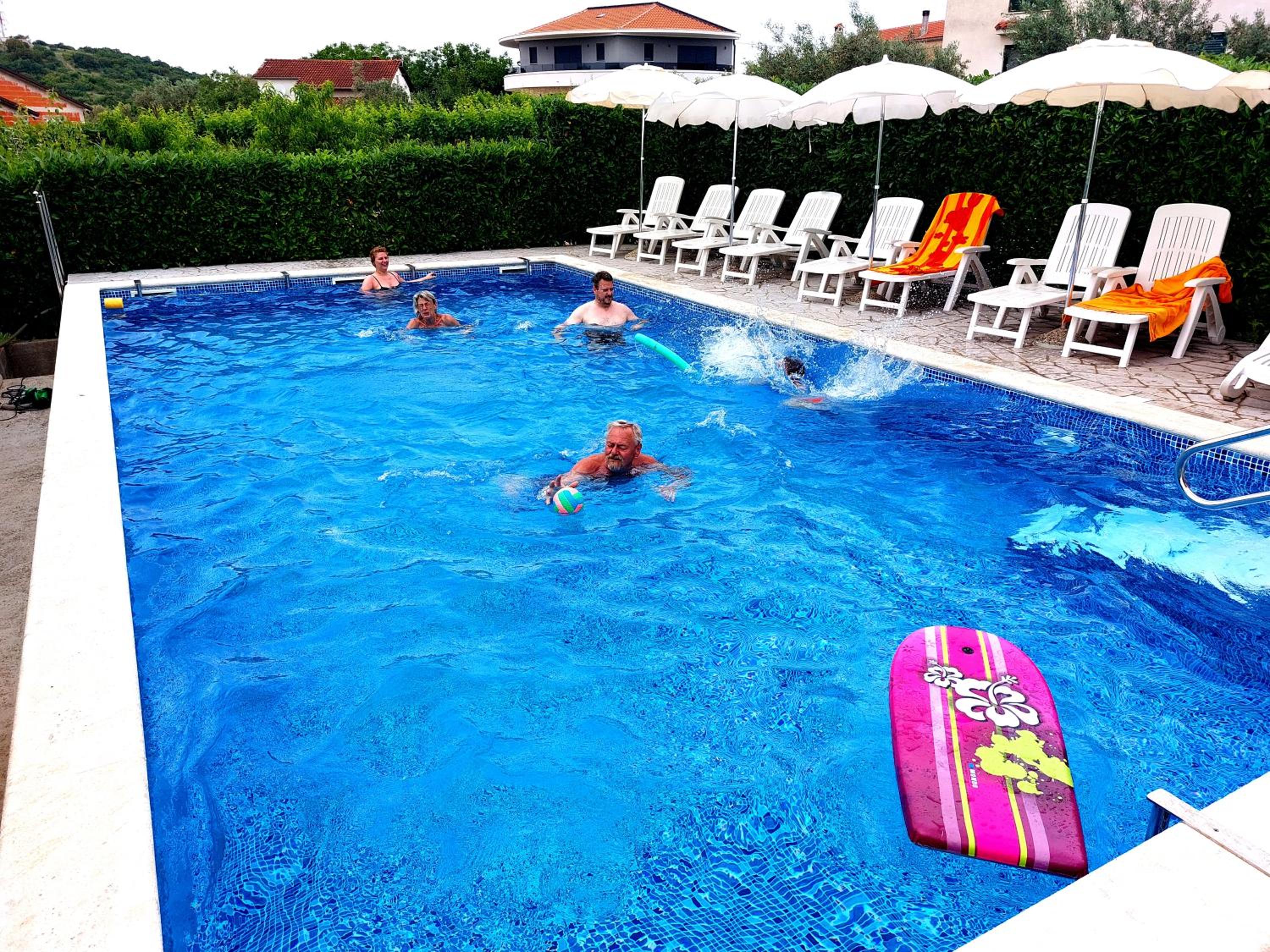 Photo 47