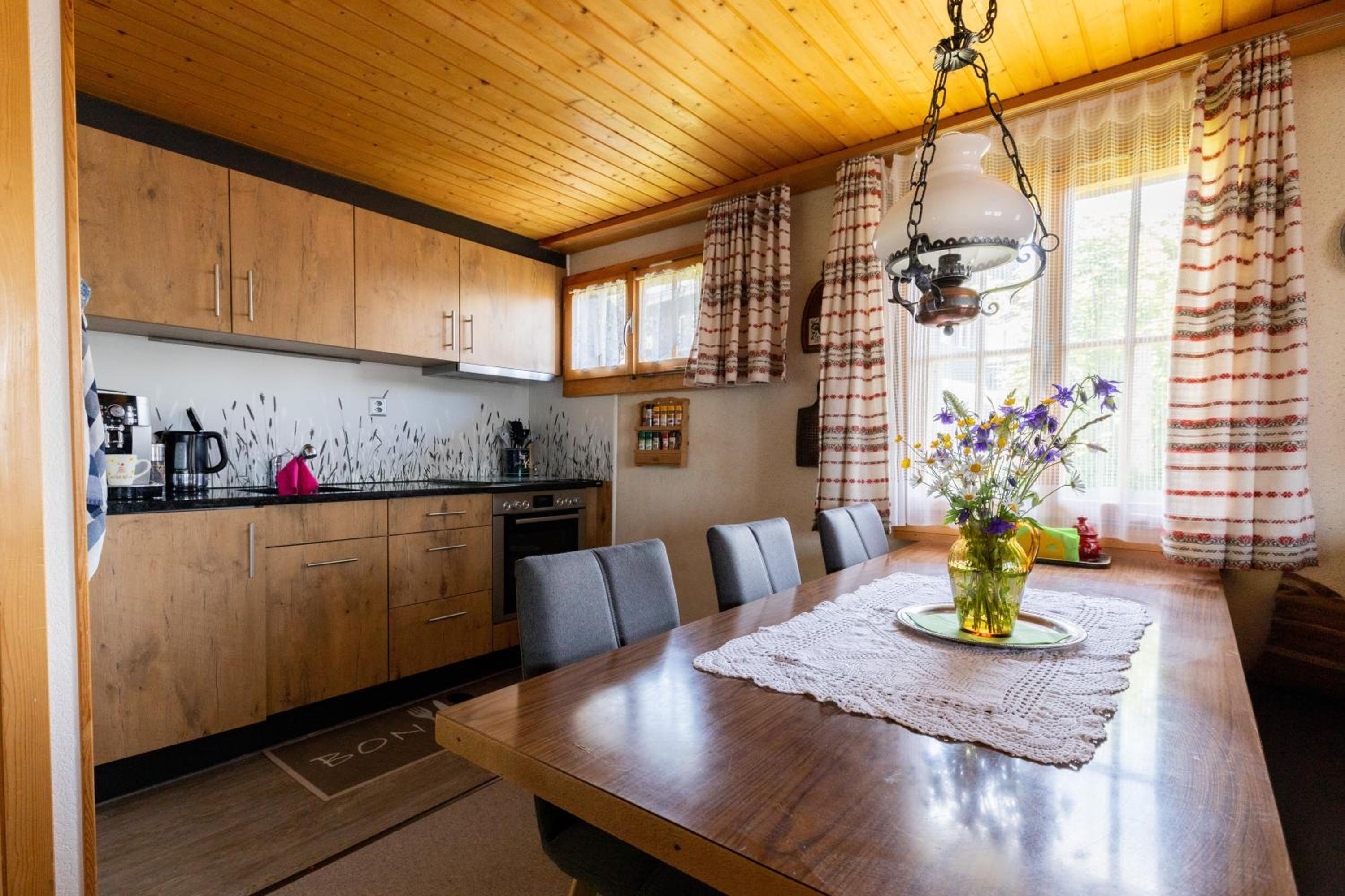 Chalet Chutzli view 4