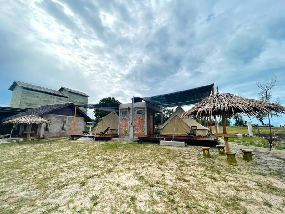 Rembulan Escape - The Container House photo 7