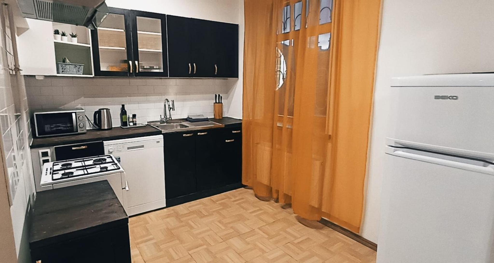 Ideally located Two bedrooms Apartment - Family&Friends City Stay